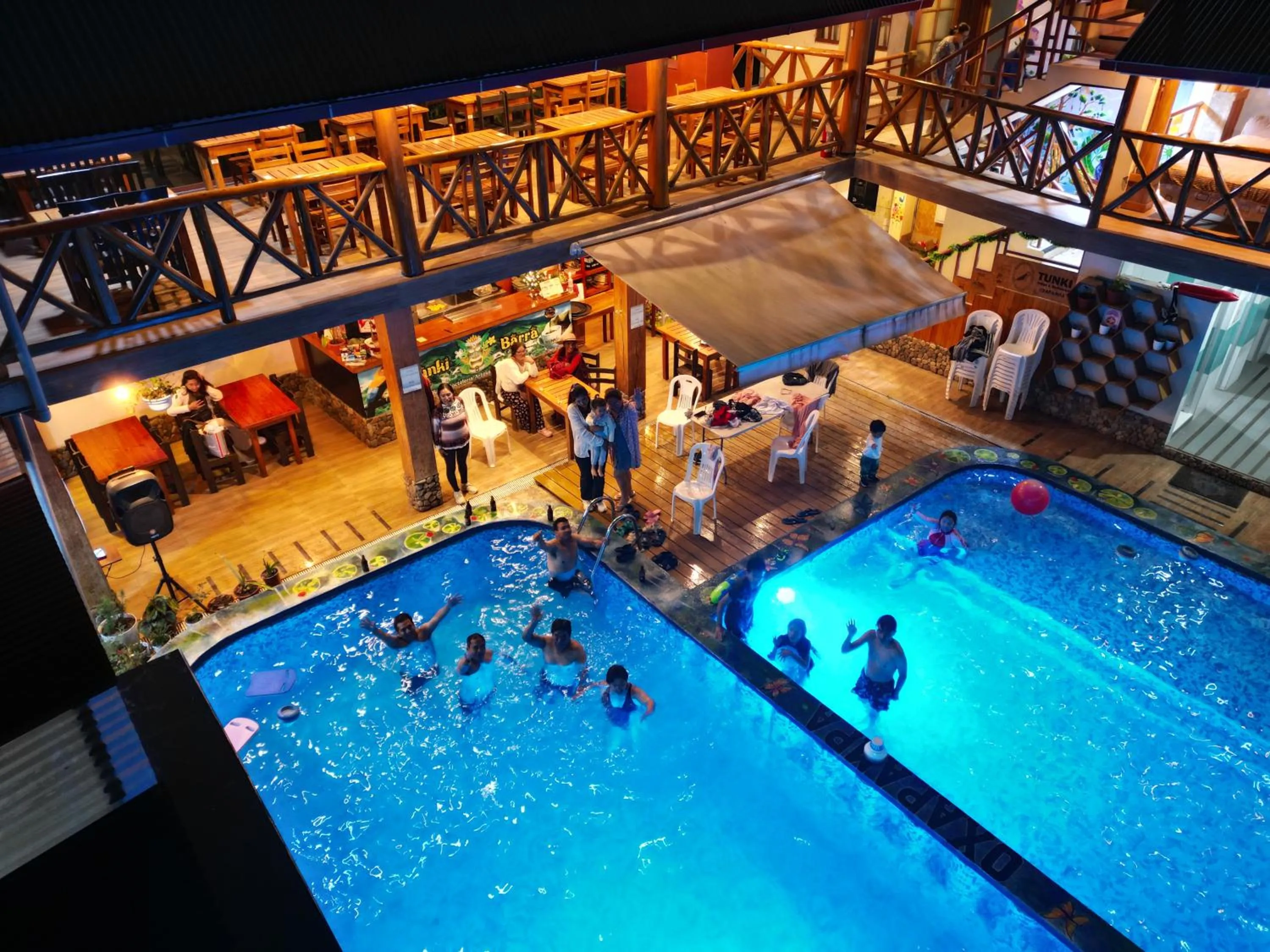Restaurant/places to eat in Tunki Lodge - Tours, Cabañas y Sauna