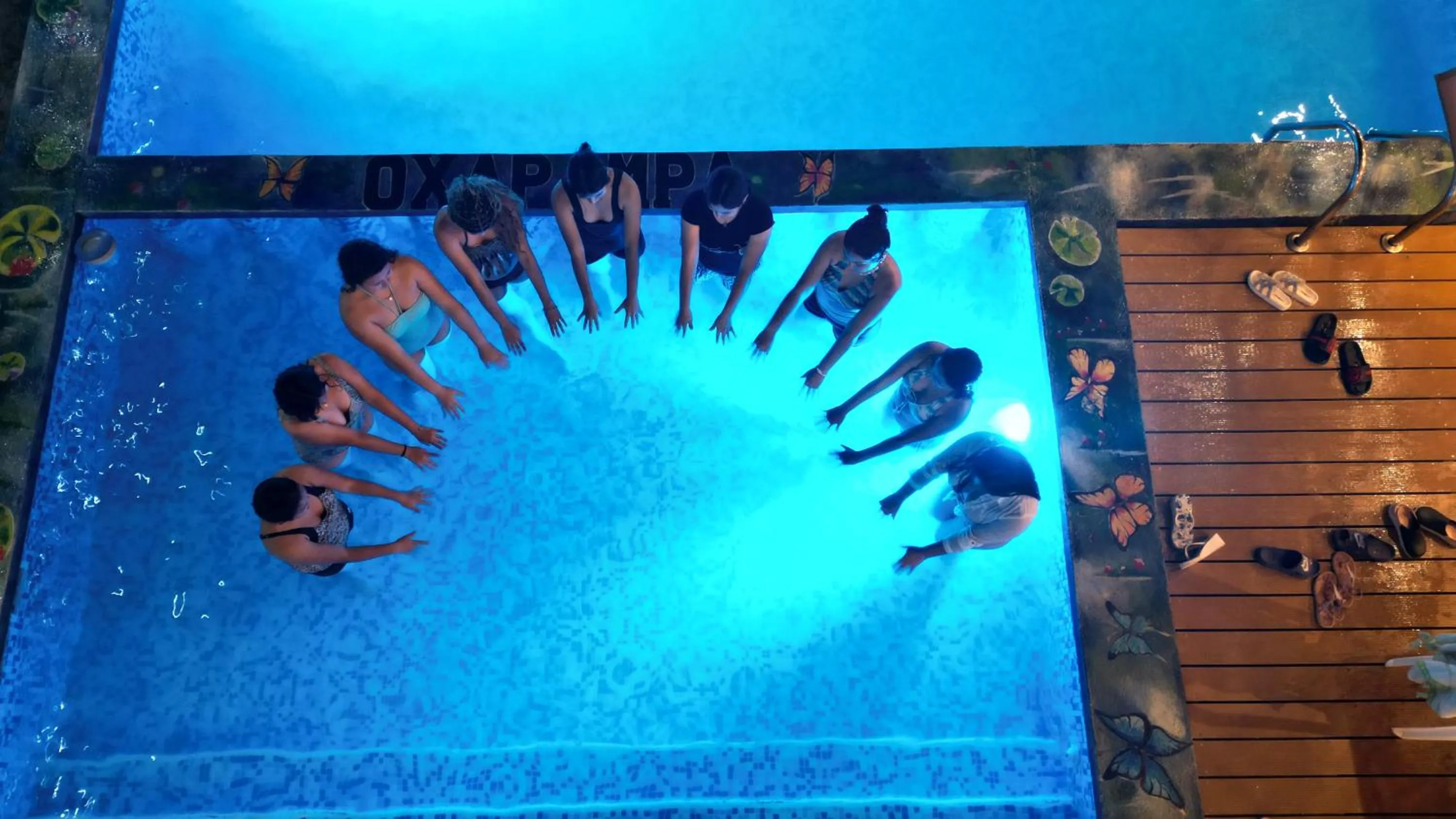 Swimming pool in Tunki Lodge - Tours, Cabañas y Sauna