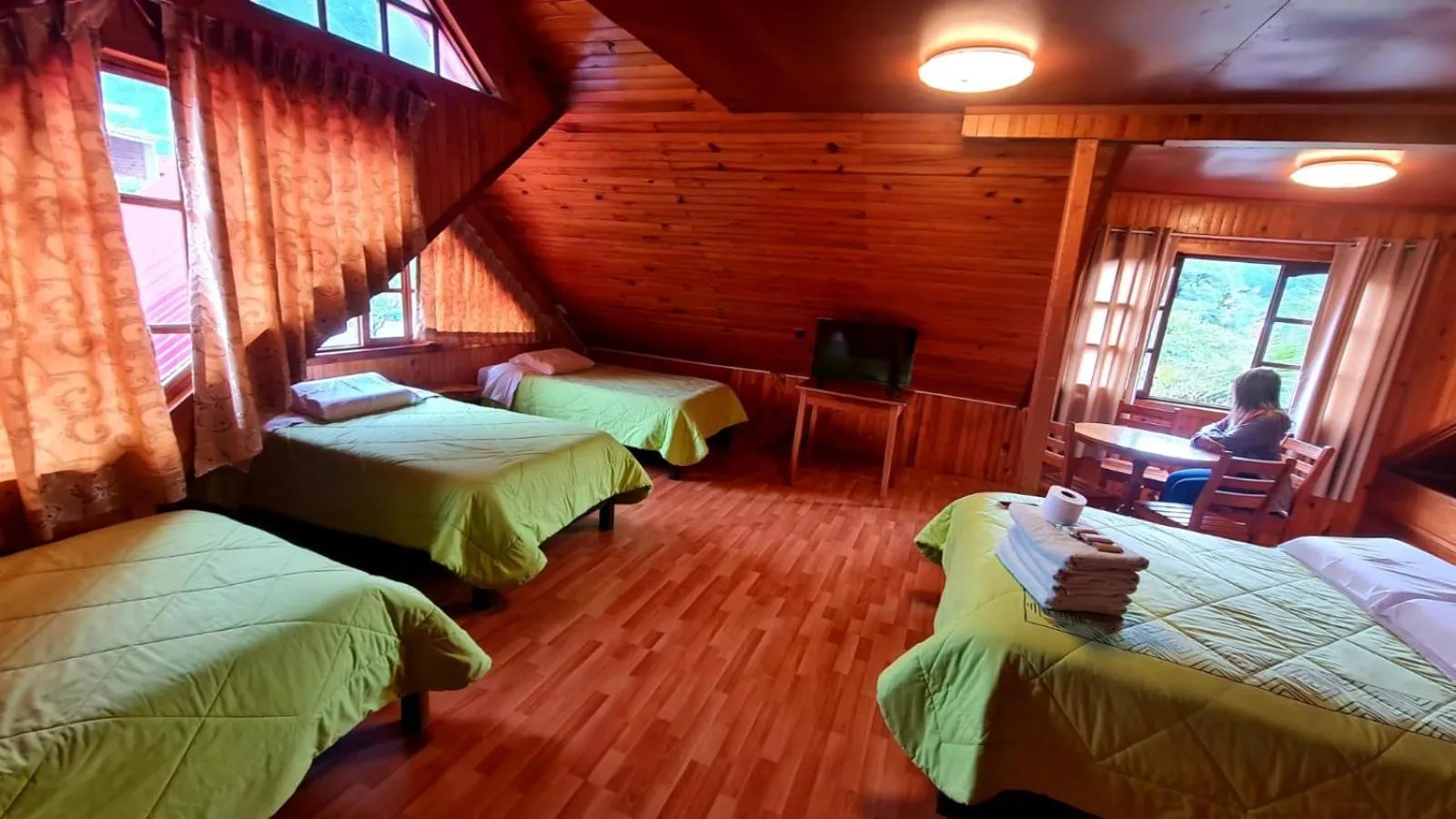 Bed in Tunki Lodge - Tours, Cabañas y Sauna