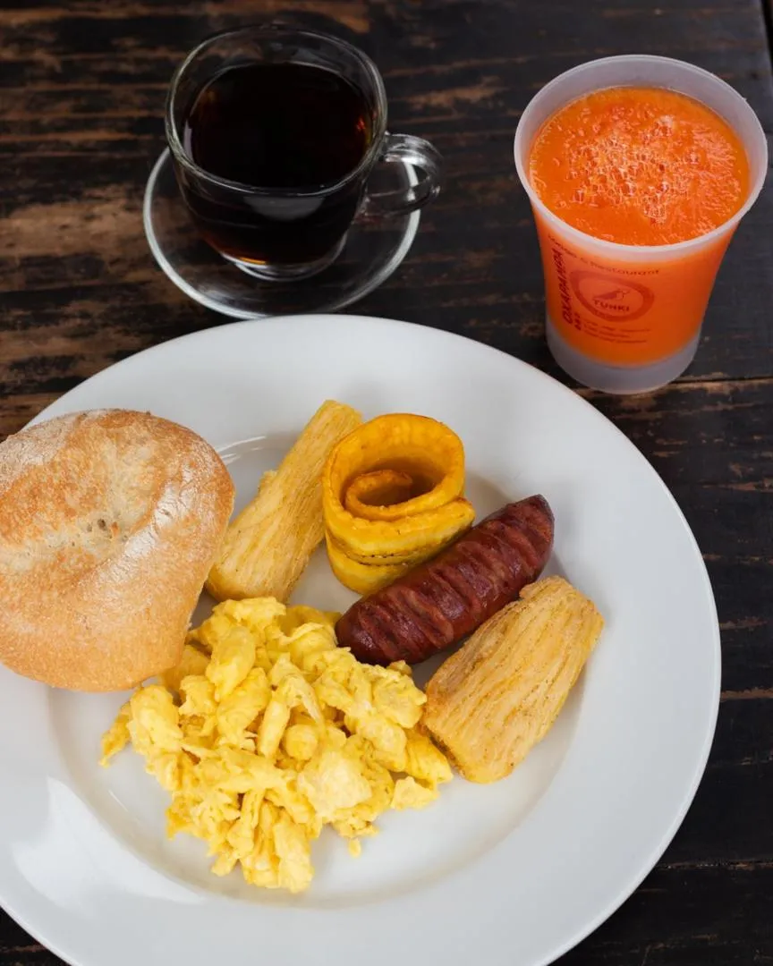 Food and drinks in Tunki Lodge - Tours, Cabañas y Sauna