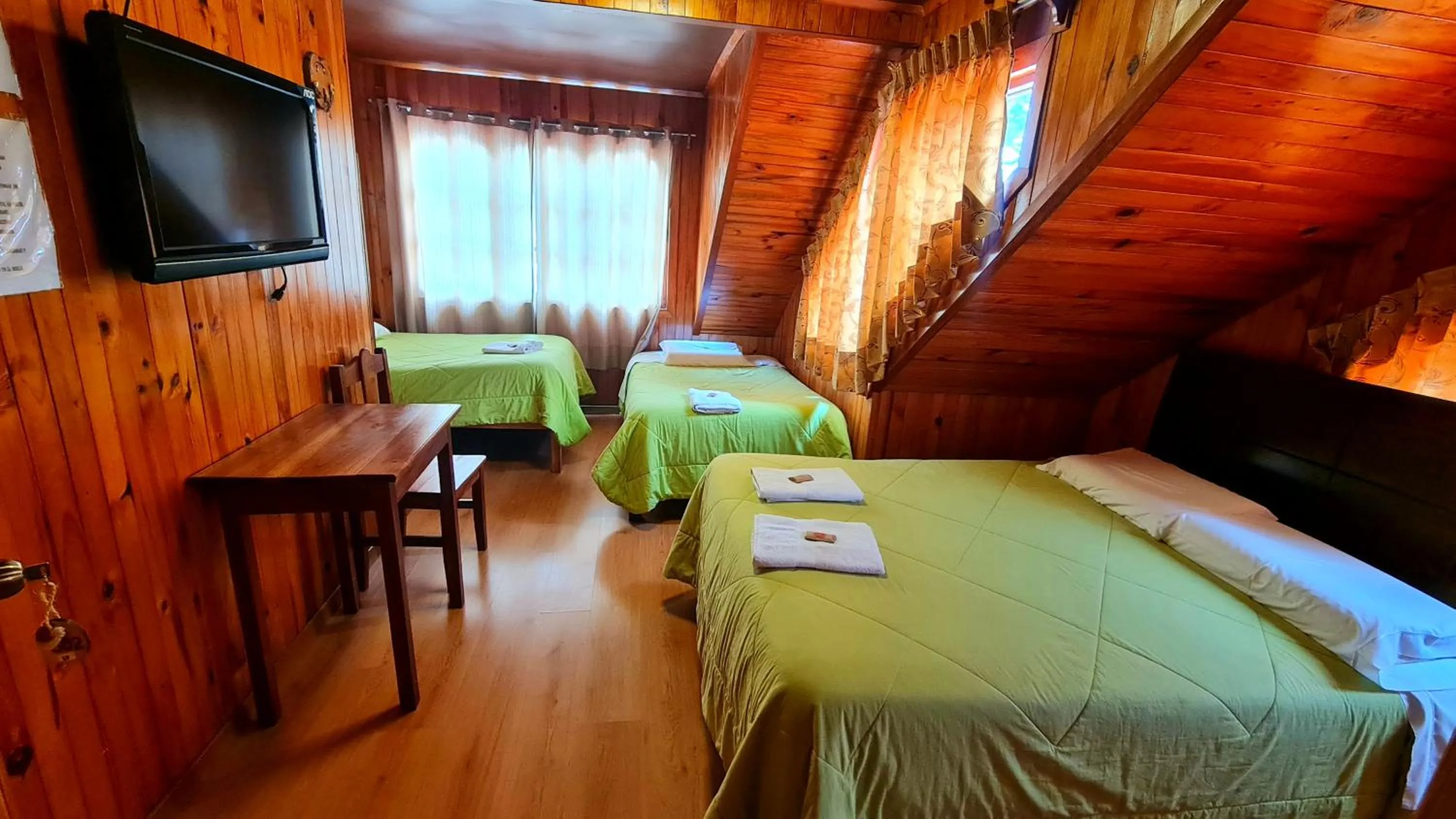 Bed in Tunki Lodge - Tours, Cabañas y Sauna