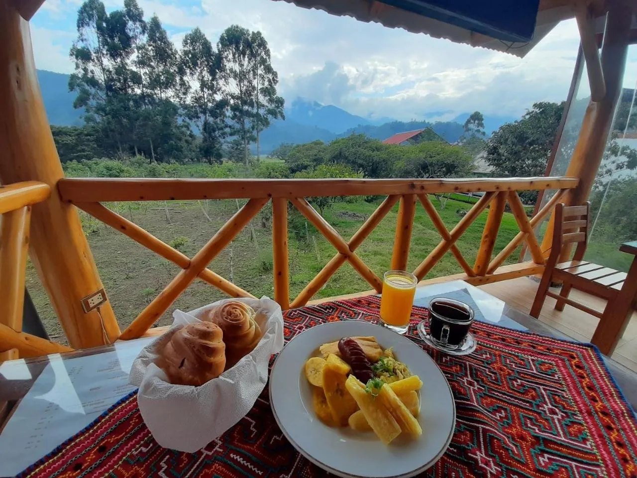 Restaurant/places to eat in Tunki Lodge - Tours, Cabañas y Sauna