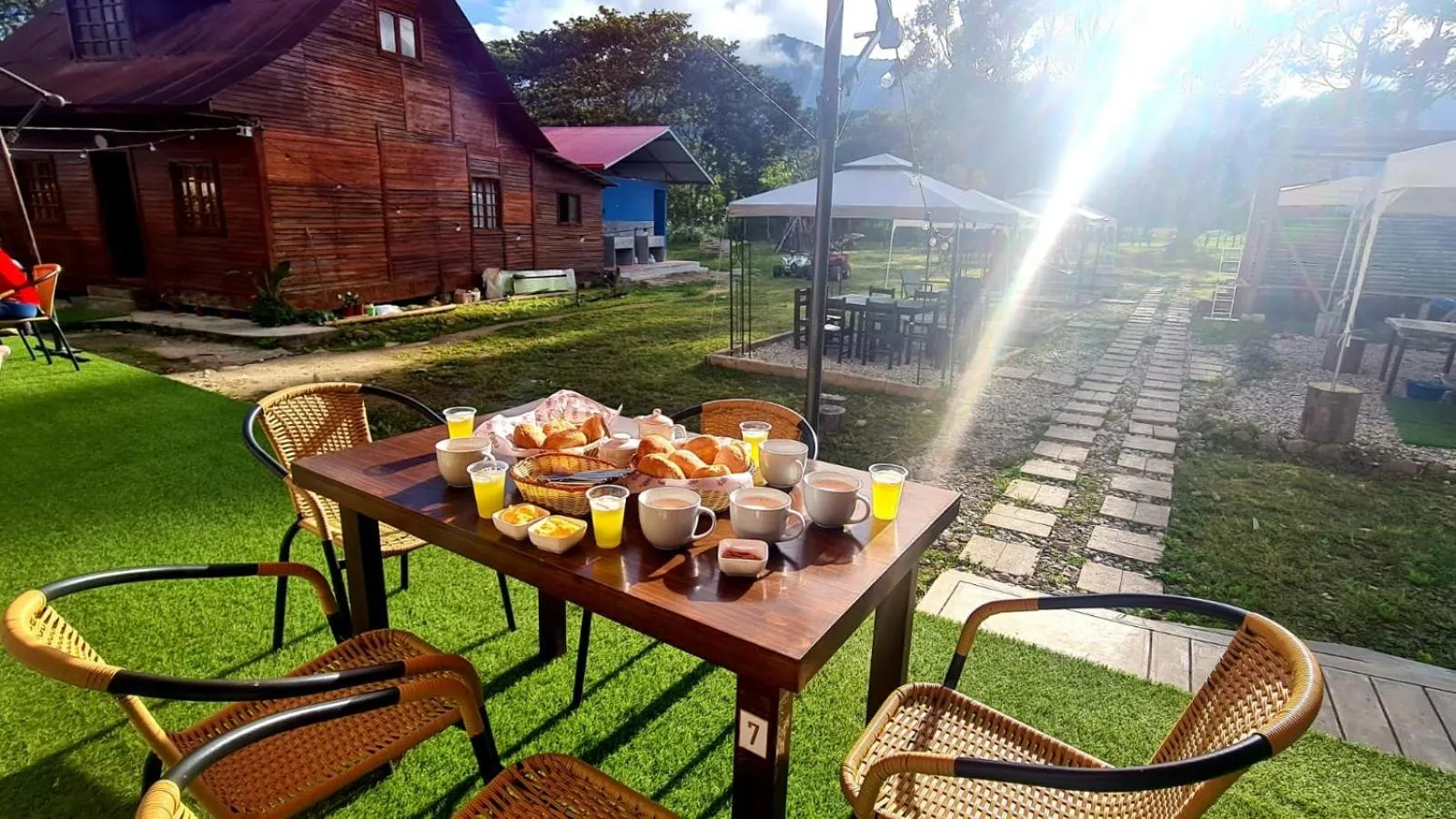 Patio in Tunki Lodge - Tours, Cabañas y Sauna