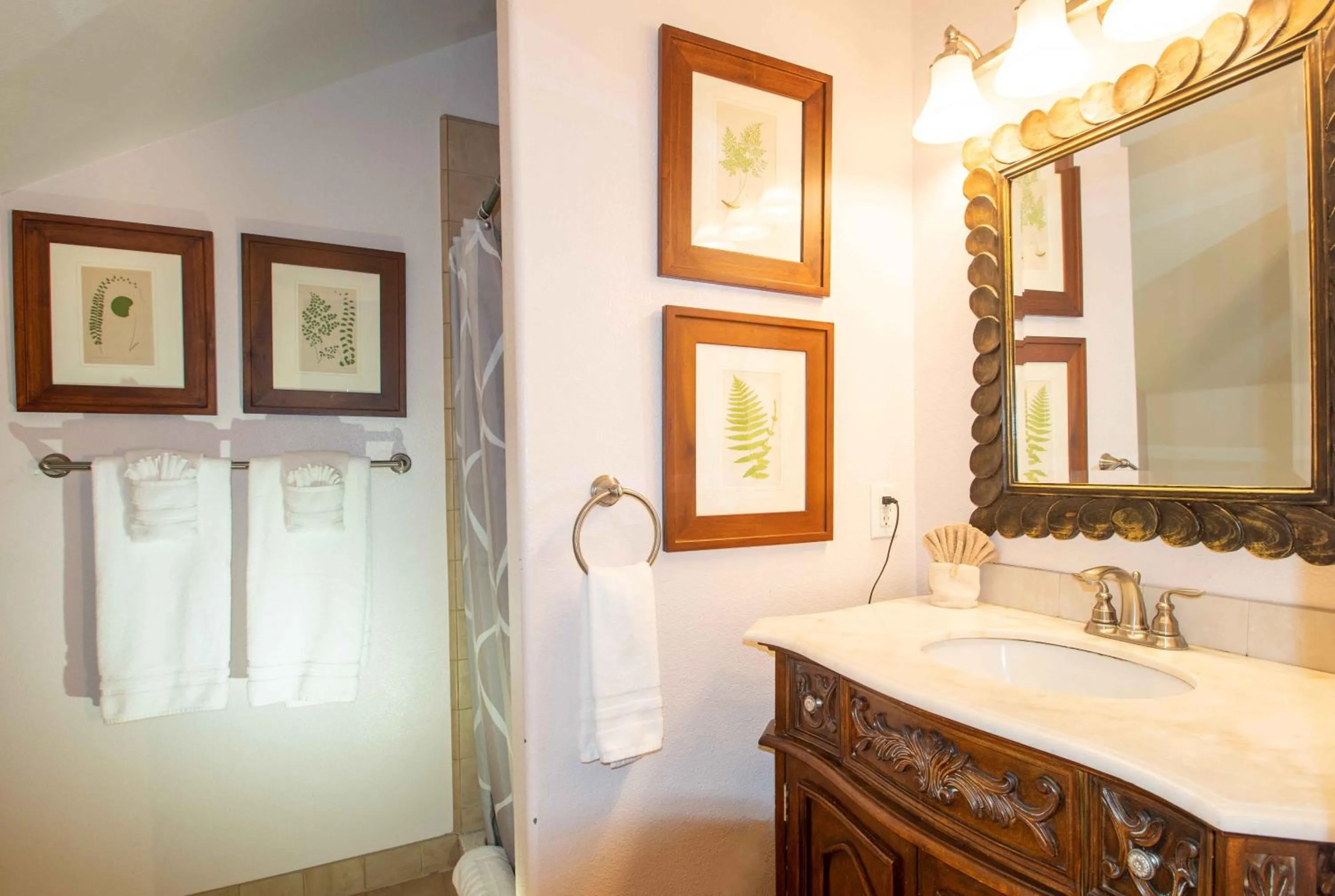 Bed in Harmony Ridge Lodge