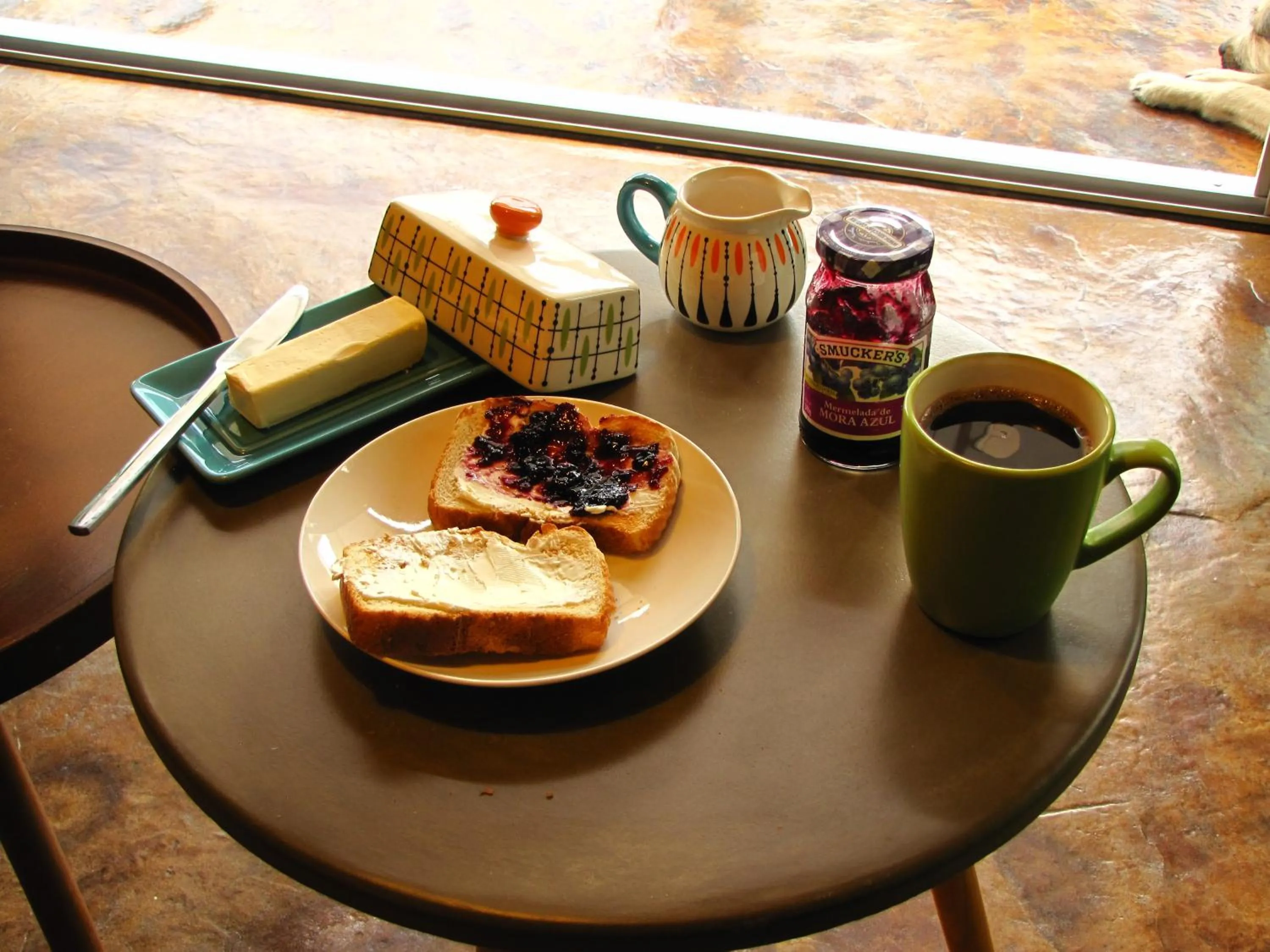 Breakfast in Mesa Verde by Rotamundos