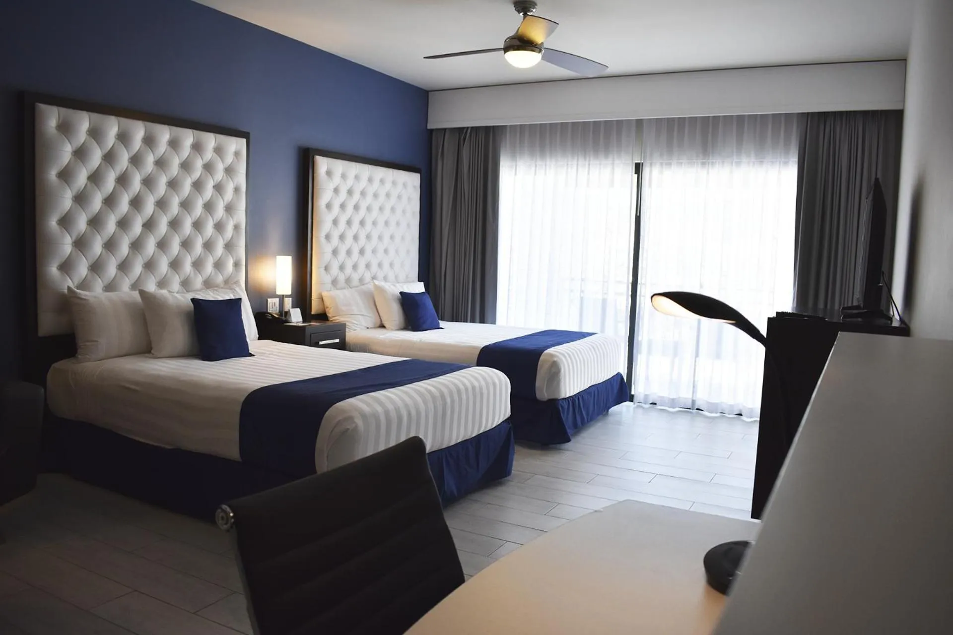 Photo of the whole room, Bed in Medano Hotel and Spa