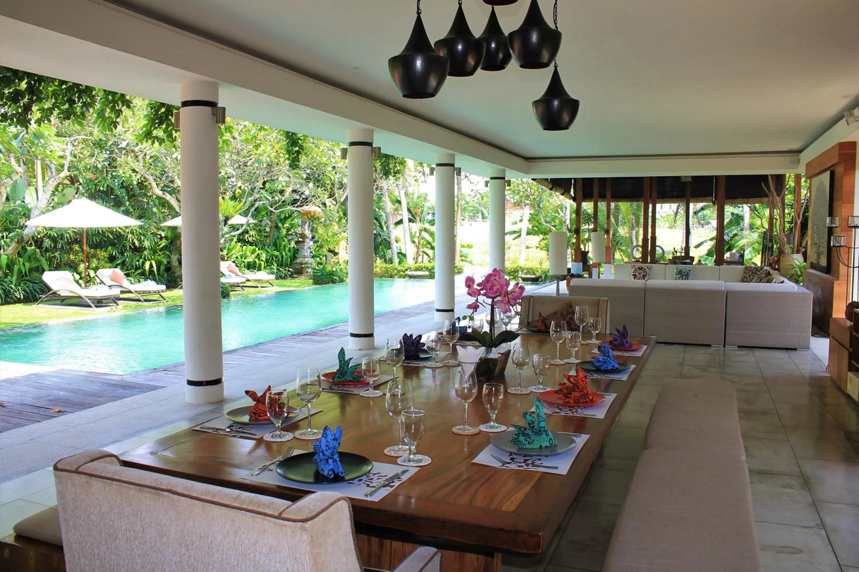 Communal lounge/ TV room in Villa Sally