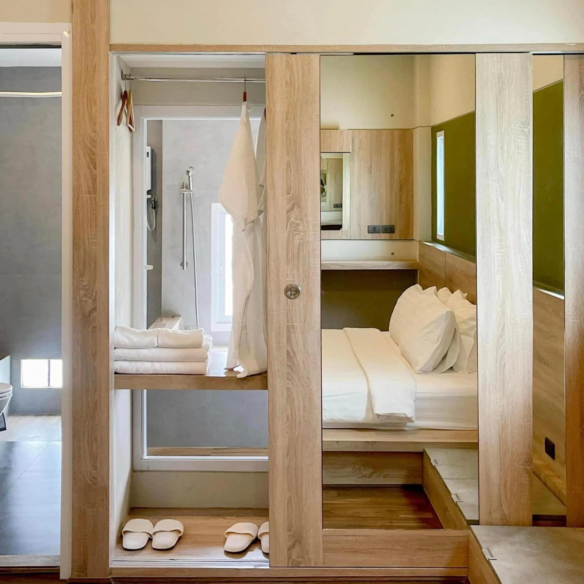 Bed in The Zenith Residence Hotel