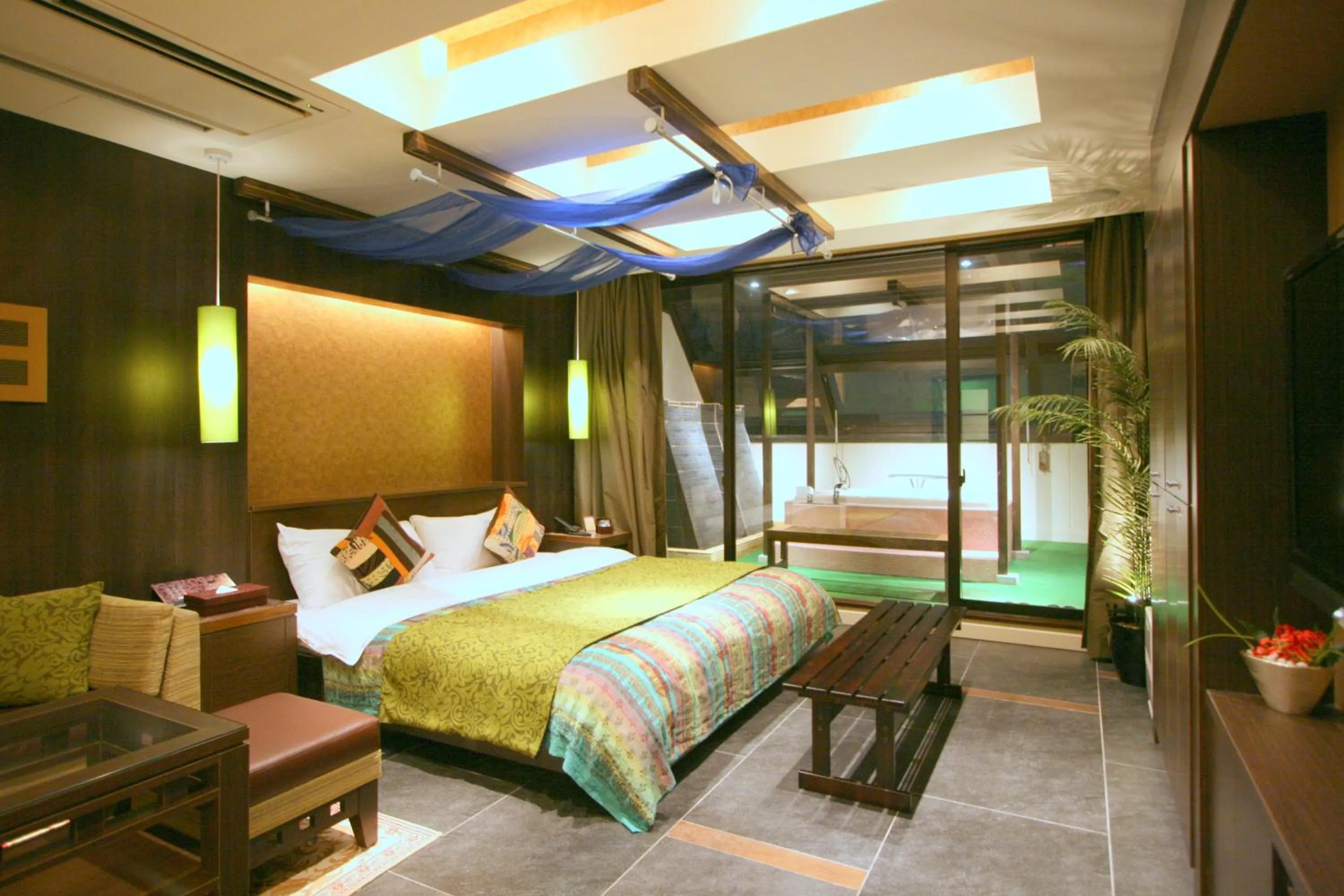 Bedroom, Bed in Hotel Aura Daito (Adult Only)