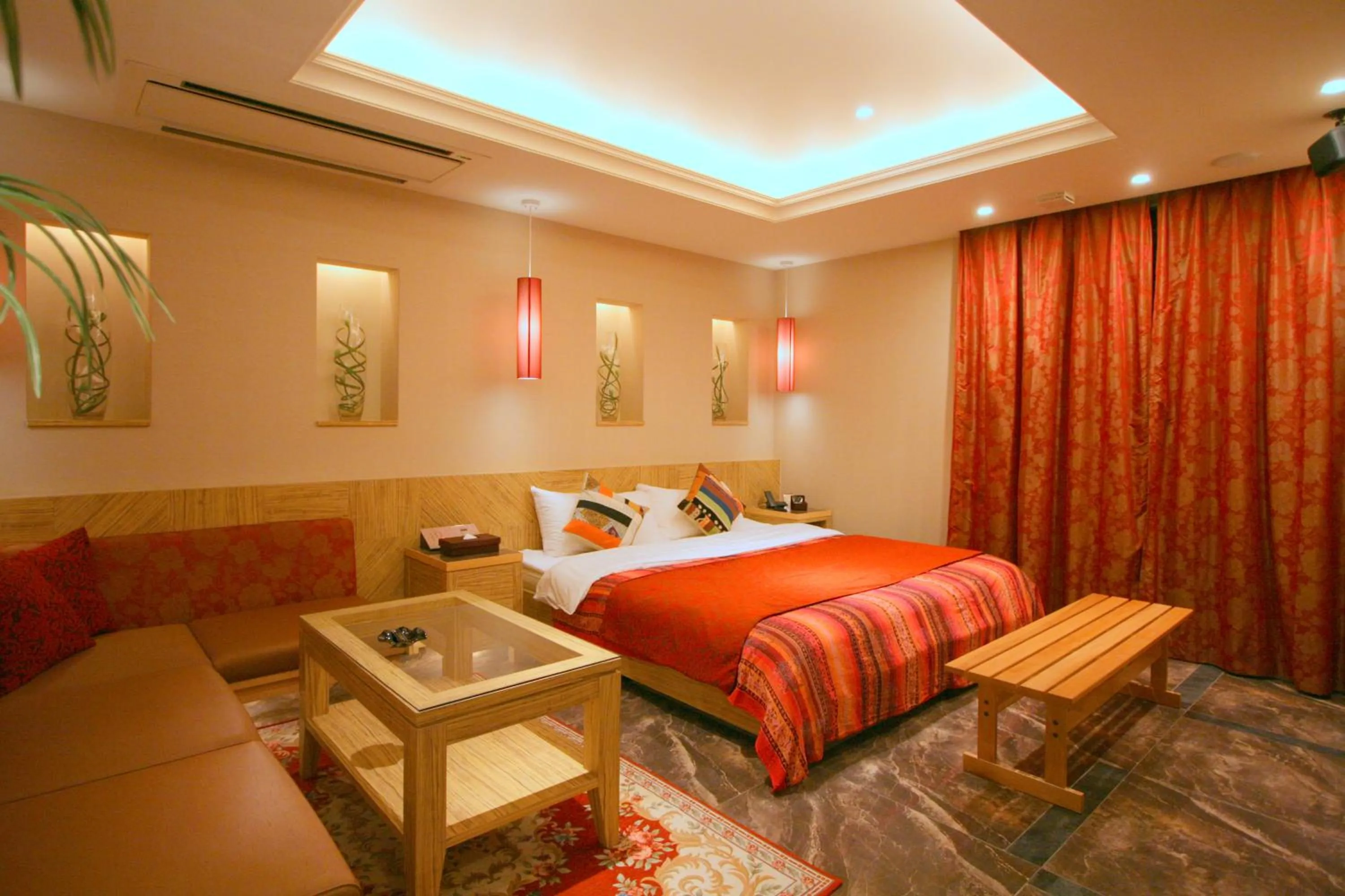 Bedroom, Bed in Hotel Aura Daito (Adult Only)