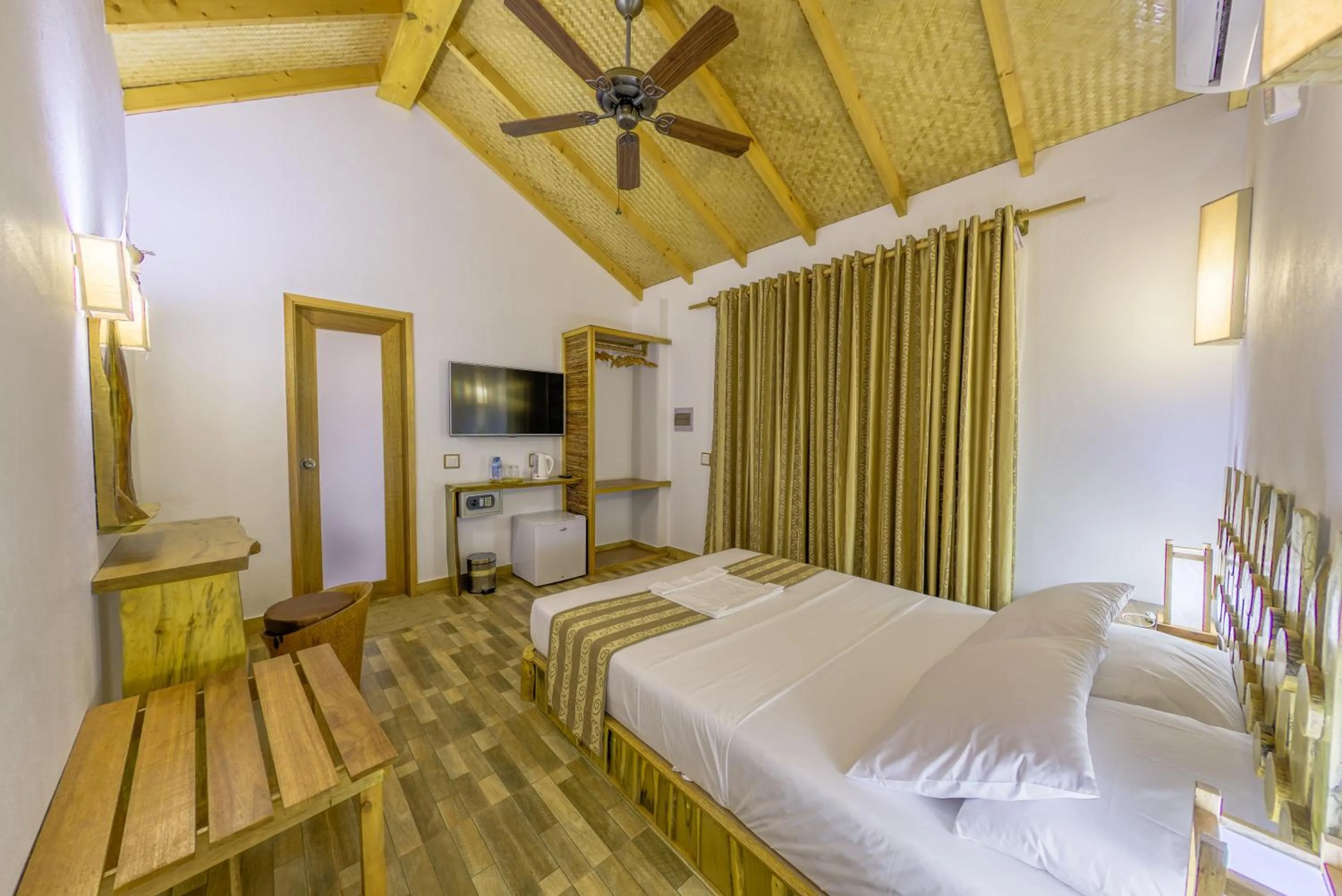 Bedroom, Bed in Ameera Maldives