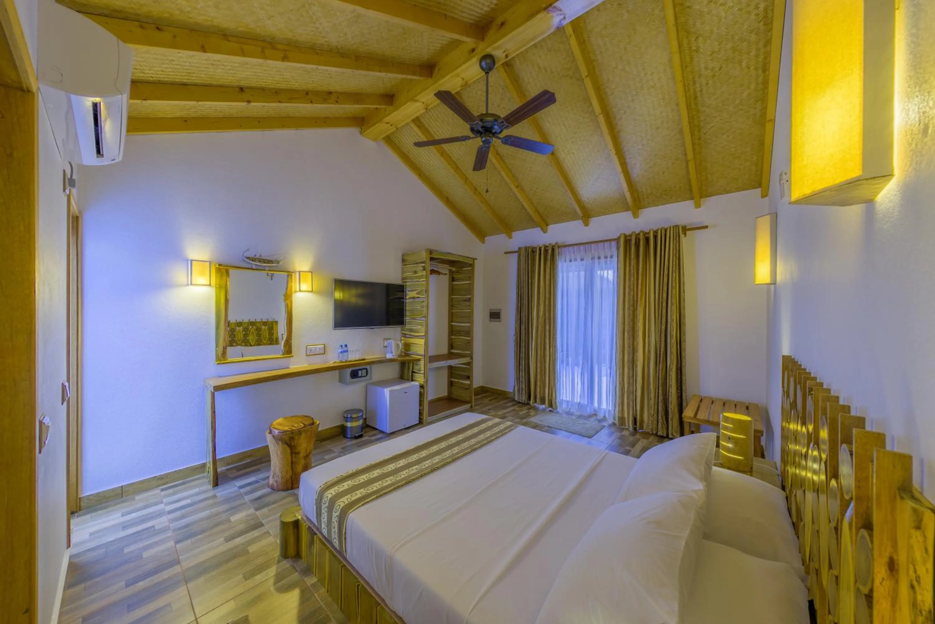 Photo of the whole room, Bed in Ameera Maldives