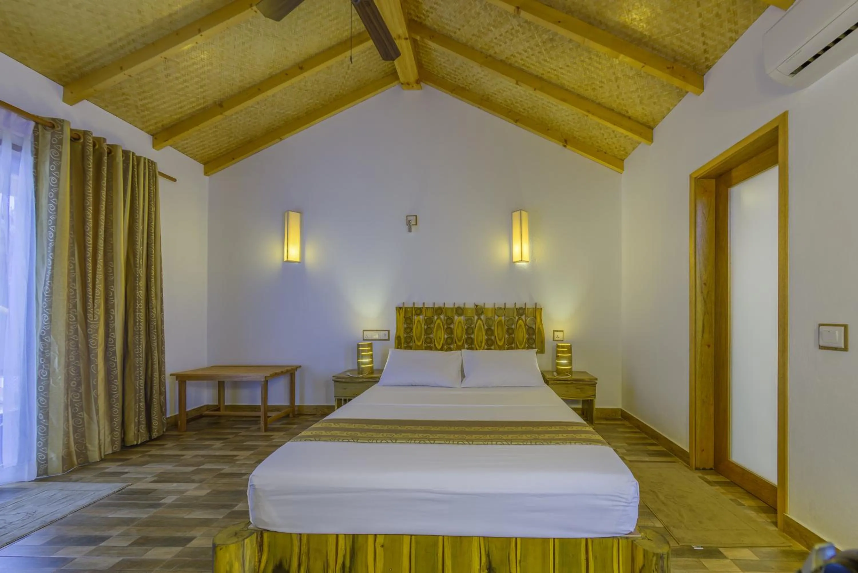 Bed in Ameera Maldives