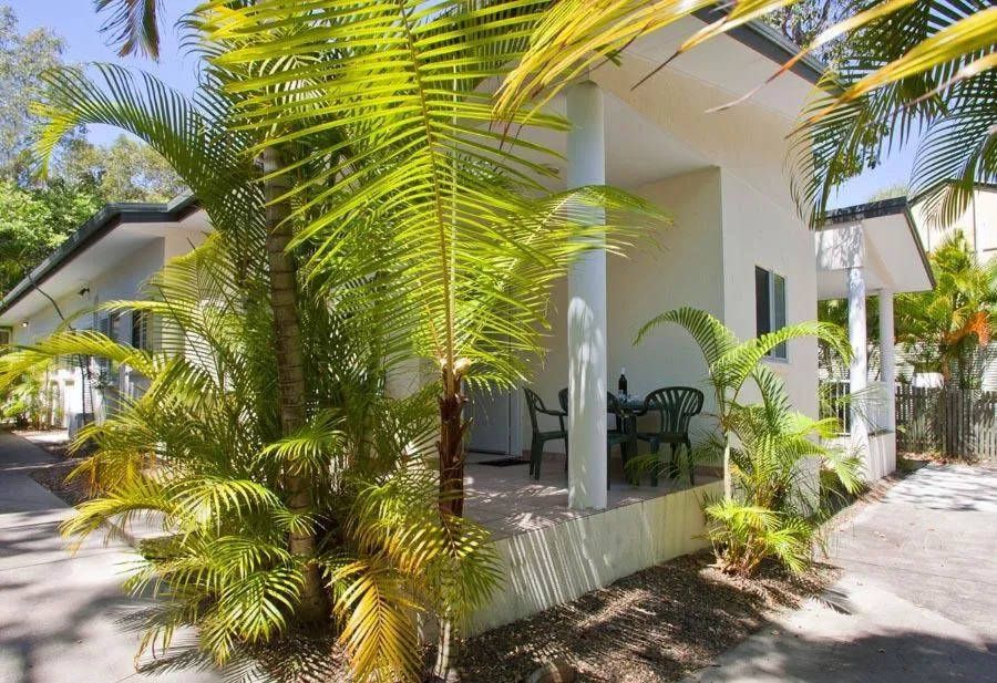 Breakaway – Central Beachside Studio for 4 w/ Shared Pool, Minutes to Central Agnes Water & 1770