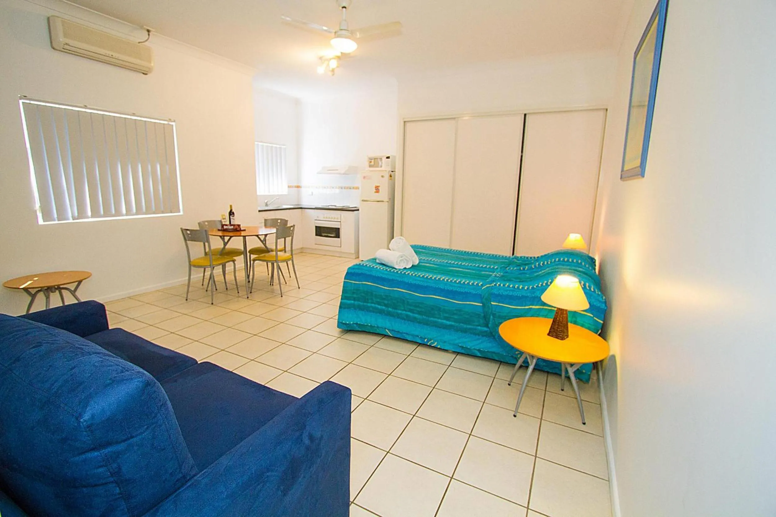 Breakaway – Central Beachside Studio for 4 w/ Shared Pool, Minutes to Central Agnes Water & 1770
