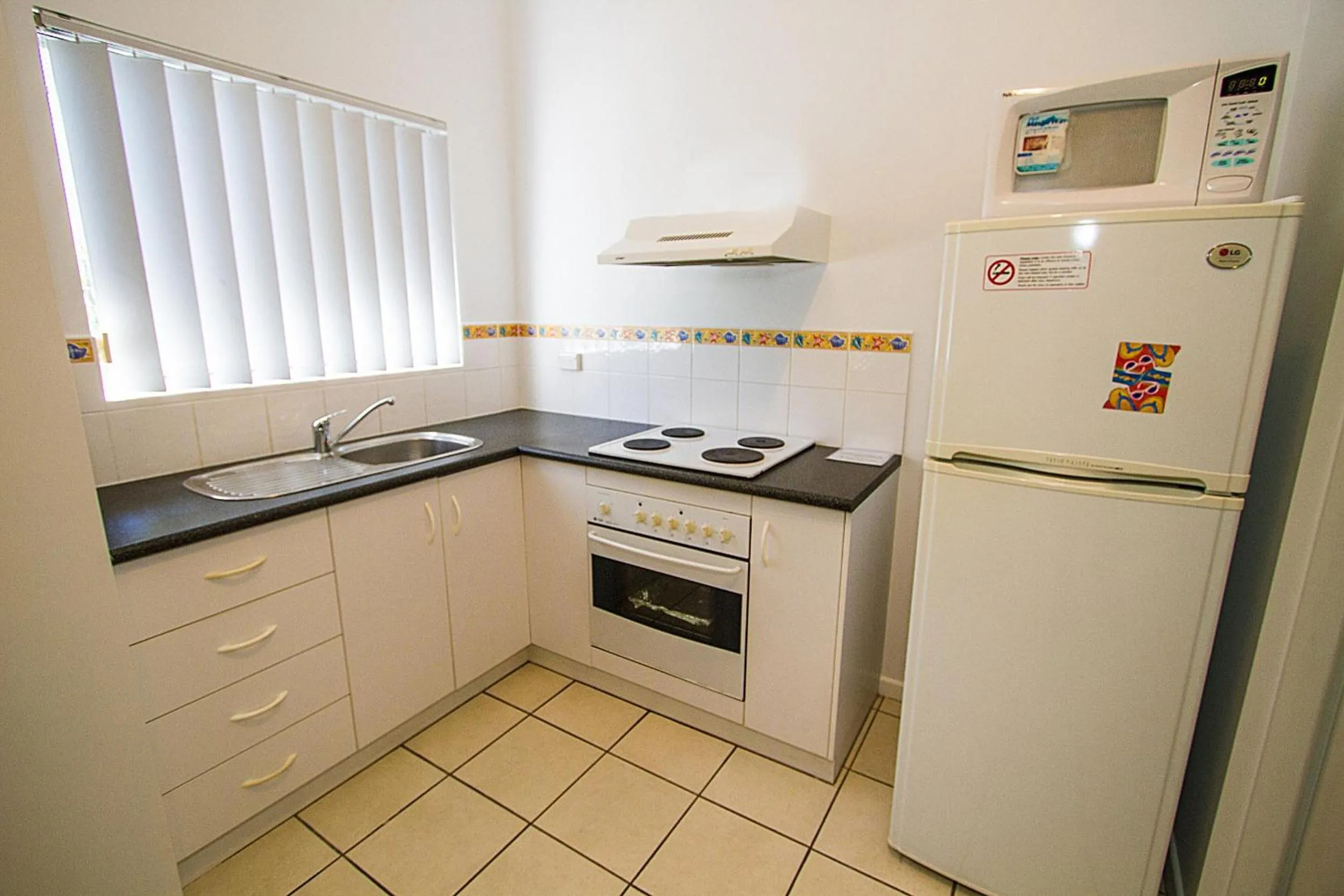 Breakaway – Central Beachside Studio for 4 w/ Shared Pool, Minutes to Central Agnes Water & 1770