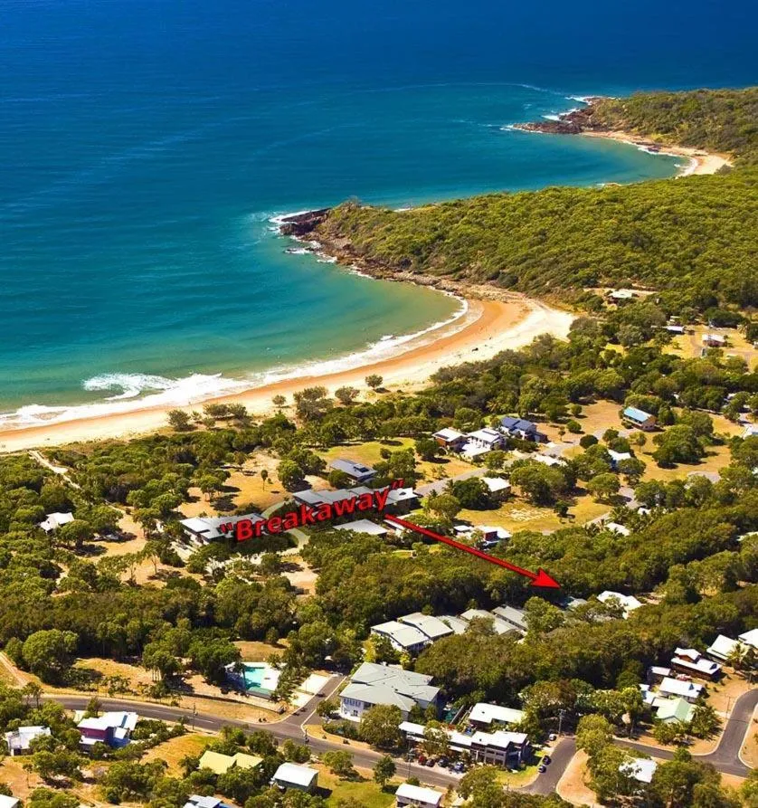Breakaway – Central Beachside Studio for 4 w/ Shared Pool, Minutes to Central Agnes Water & 1770