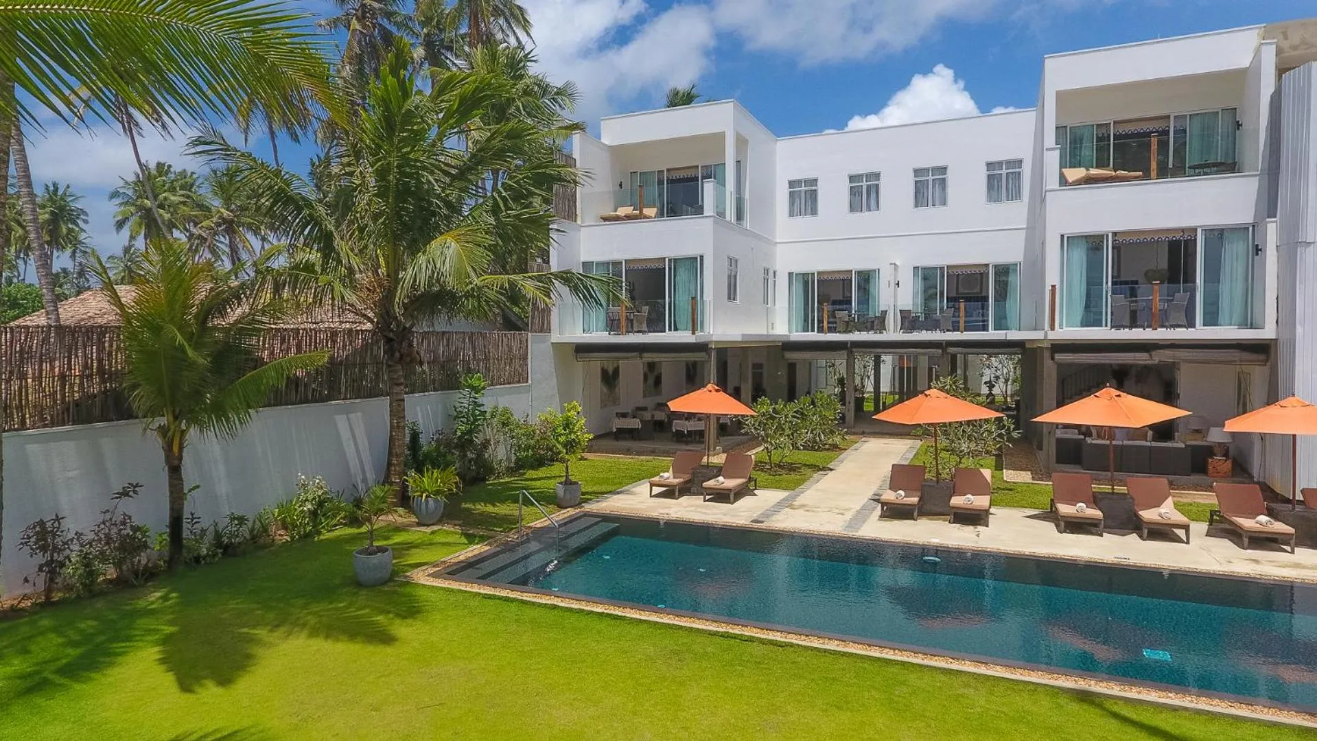 Facade/entrance in KK Beach