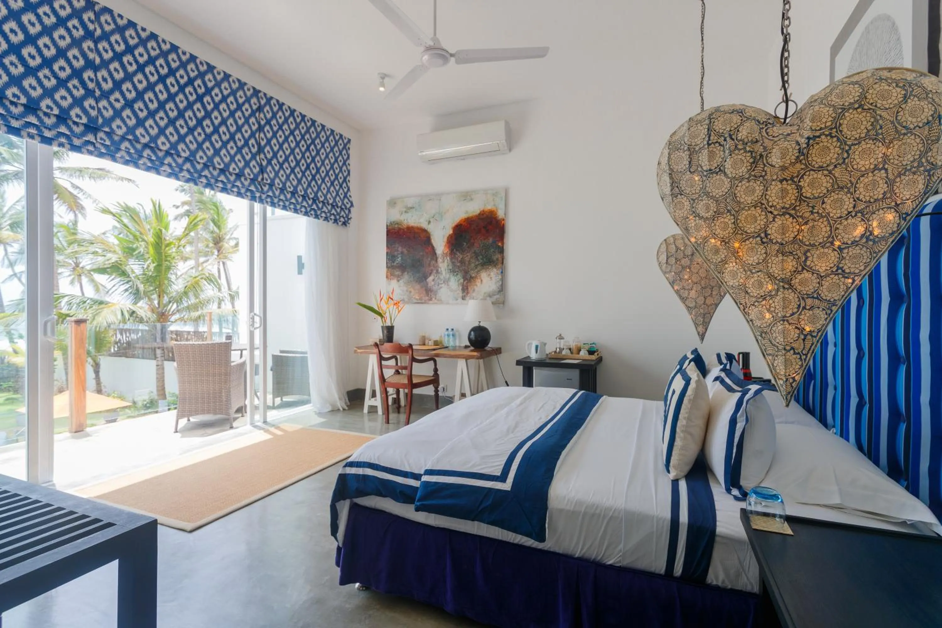 Bedroom, Bed in KK Beach