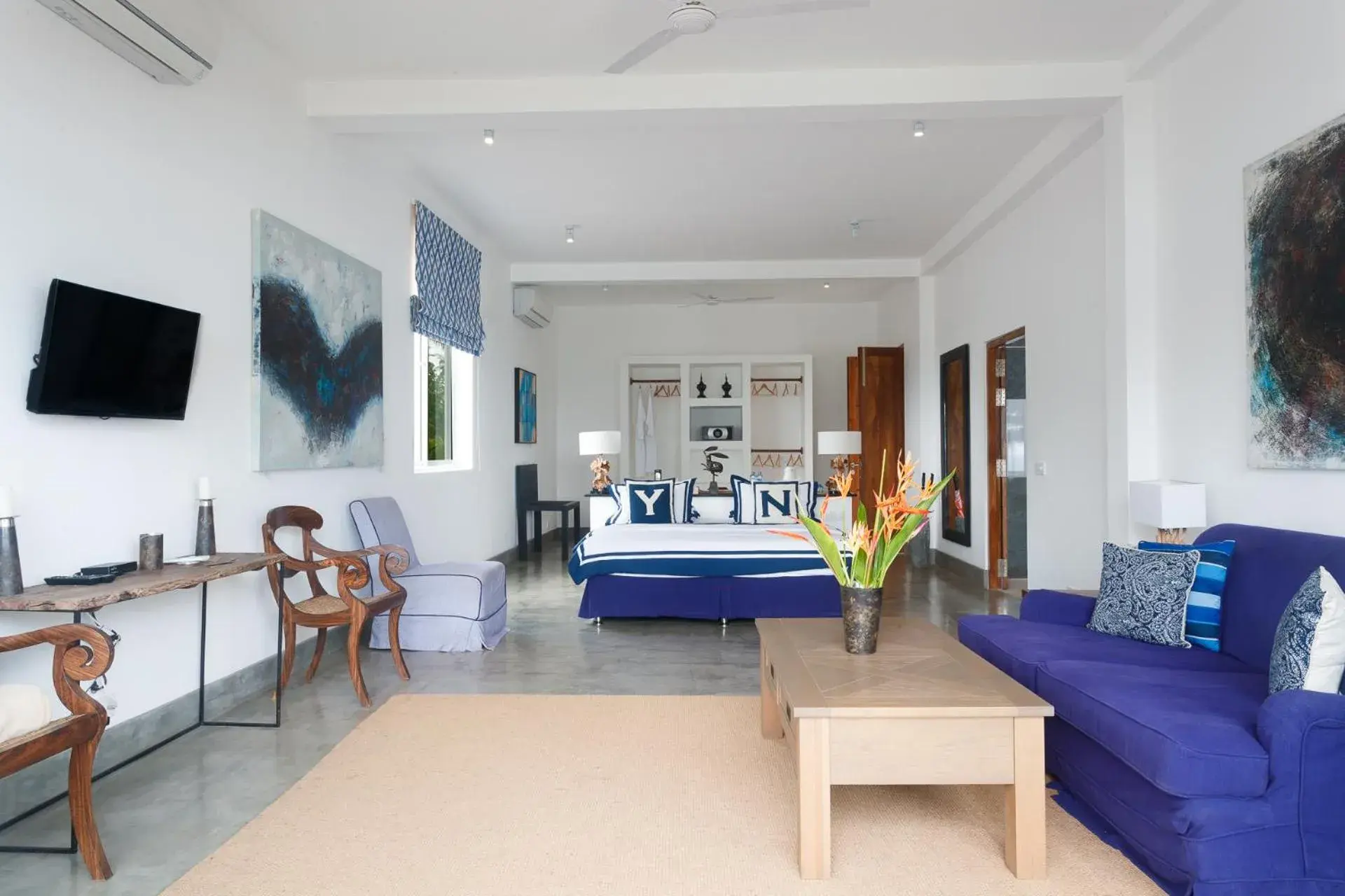 Living room, Bed in KK Beach Living room, Bed in KK Beach