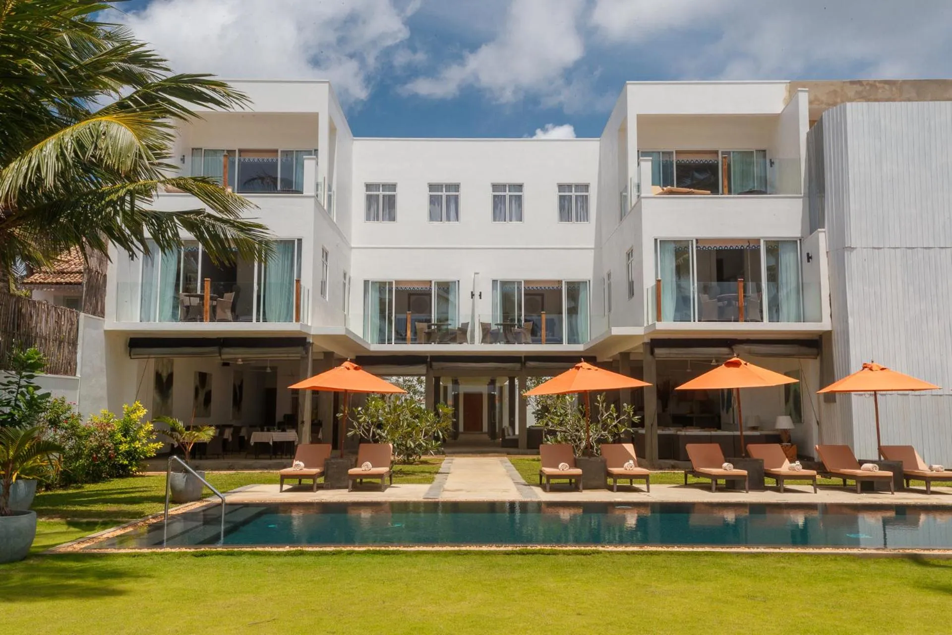 Facade/entrance in KK Beach