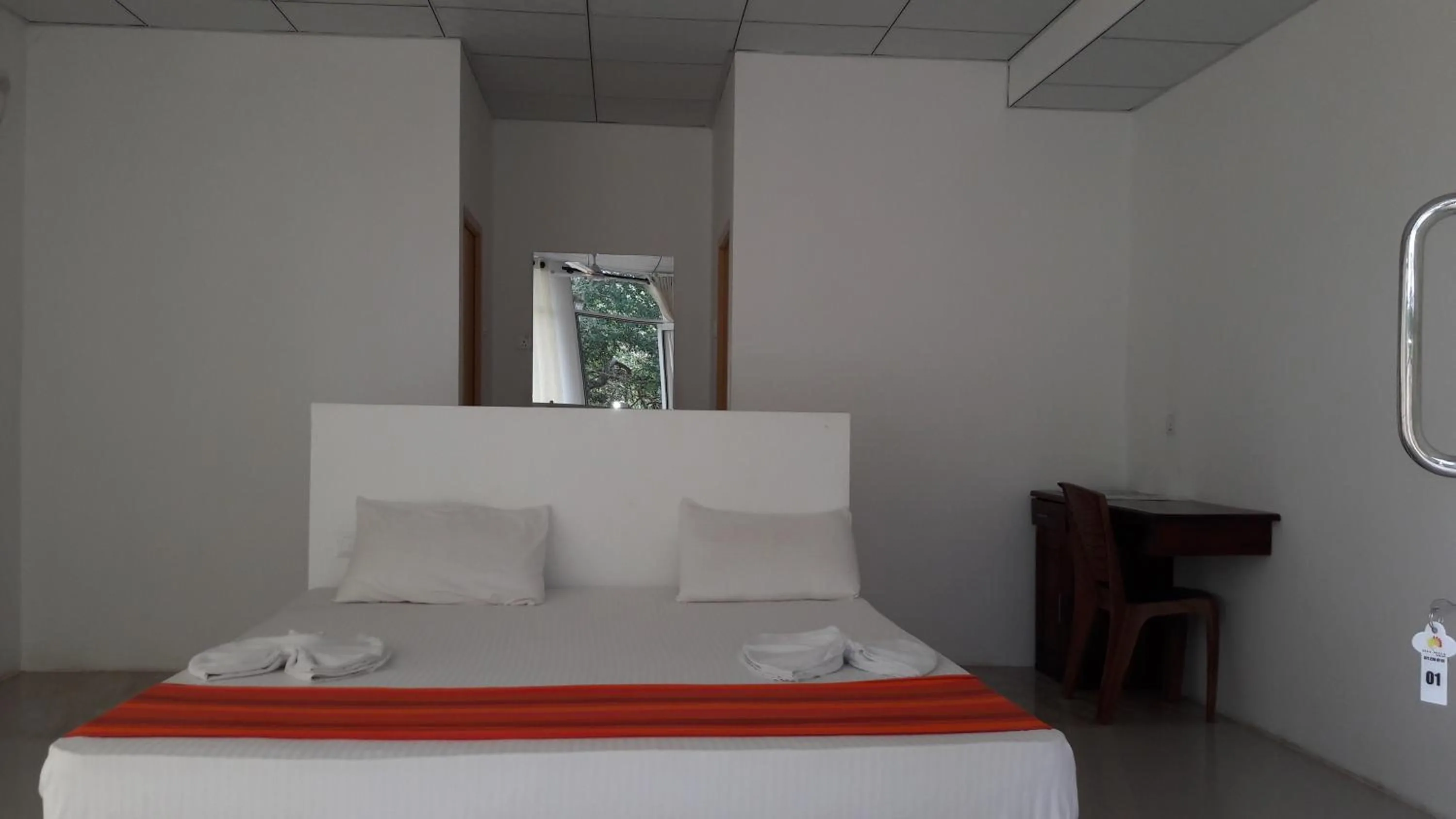 Budget Double Room in Sudunelum Holiday Resort