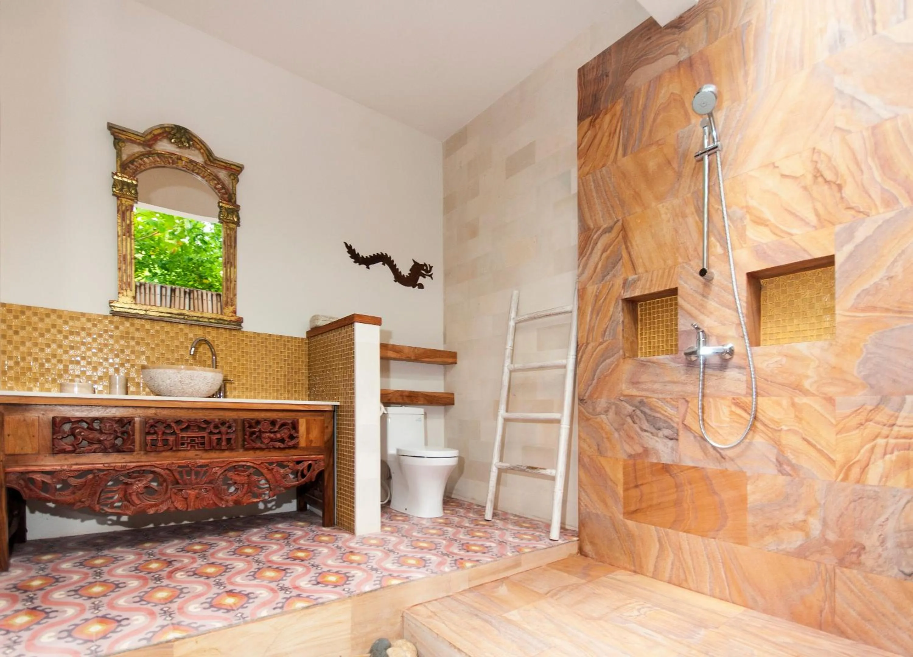 Shower in Sun Suko Boutique Resort