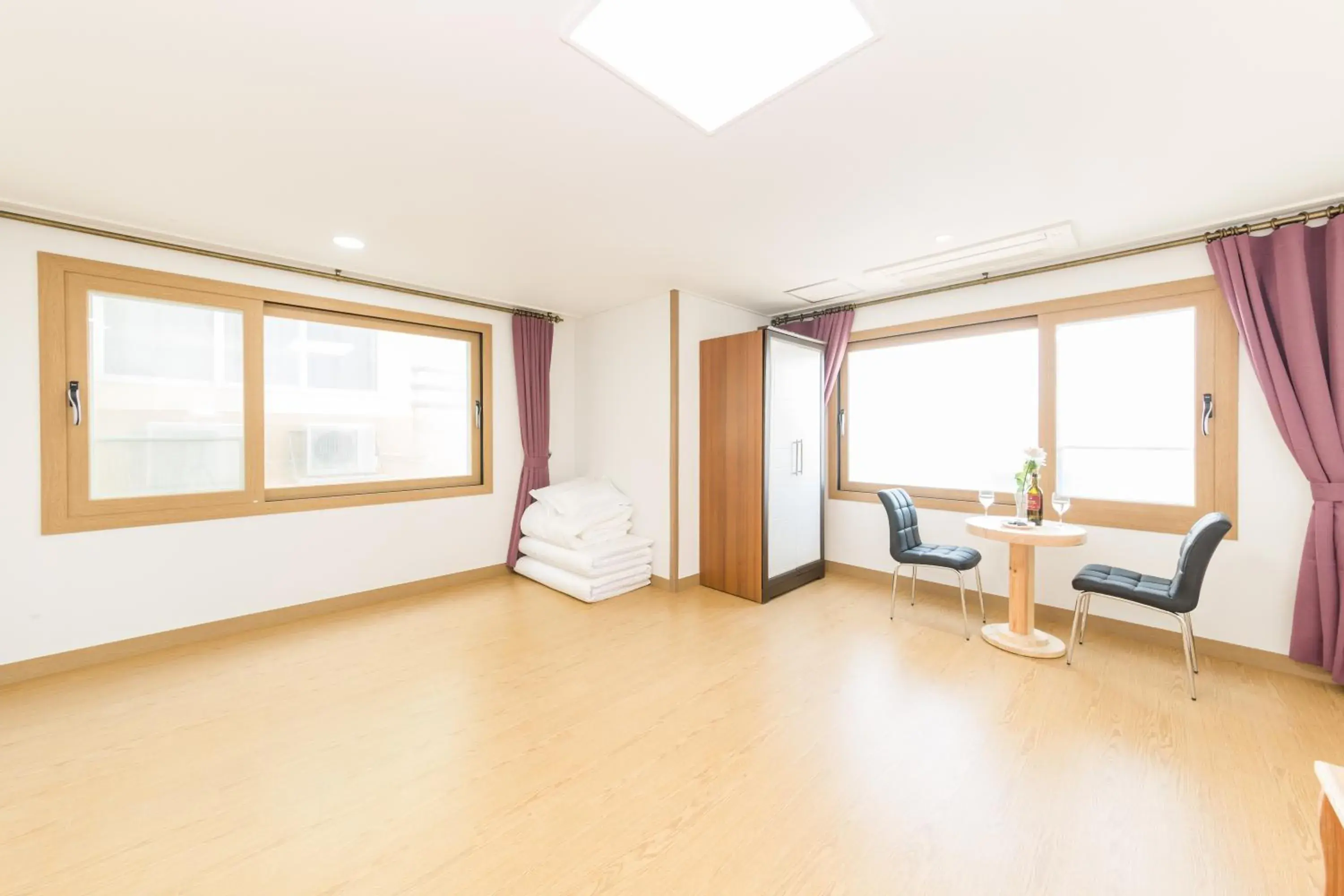 Living room in Samda Hostel Living room in Samda Hostel