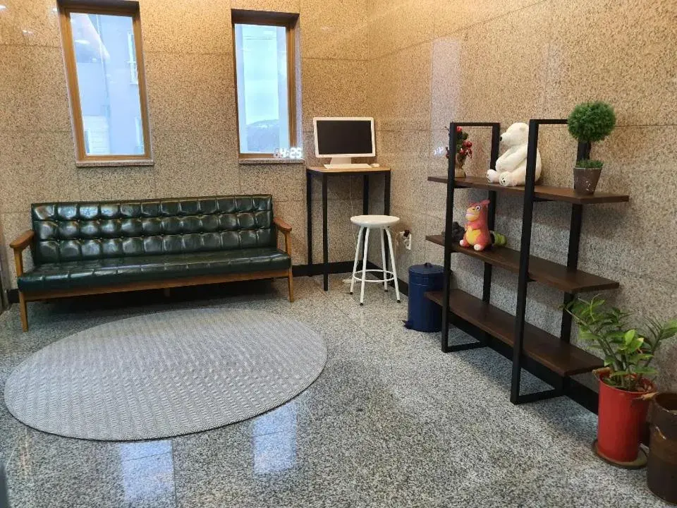 Property building in Samda Hostel Property building in Samda Hostel