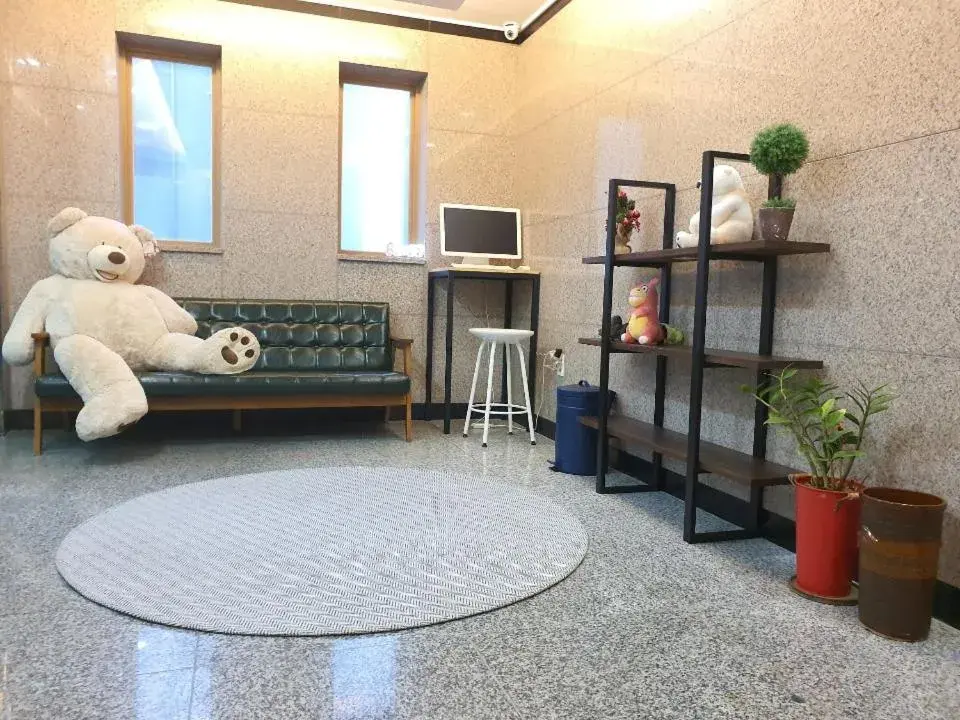 Property building in Samda Hostel Property building in Samda Hostel