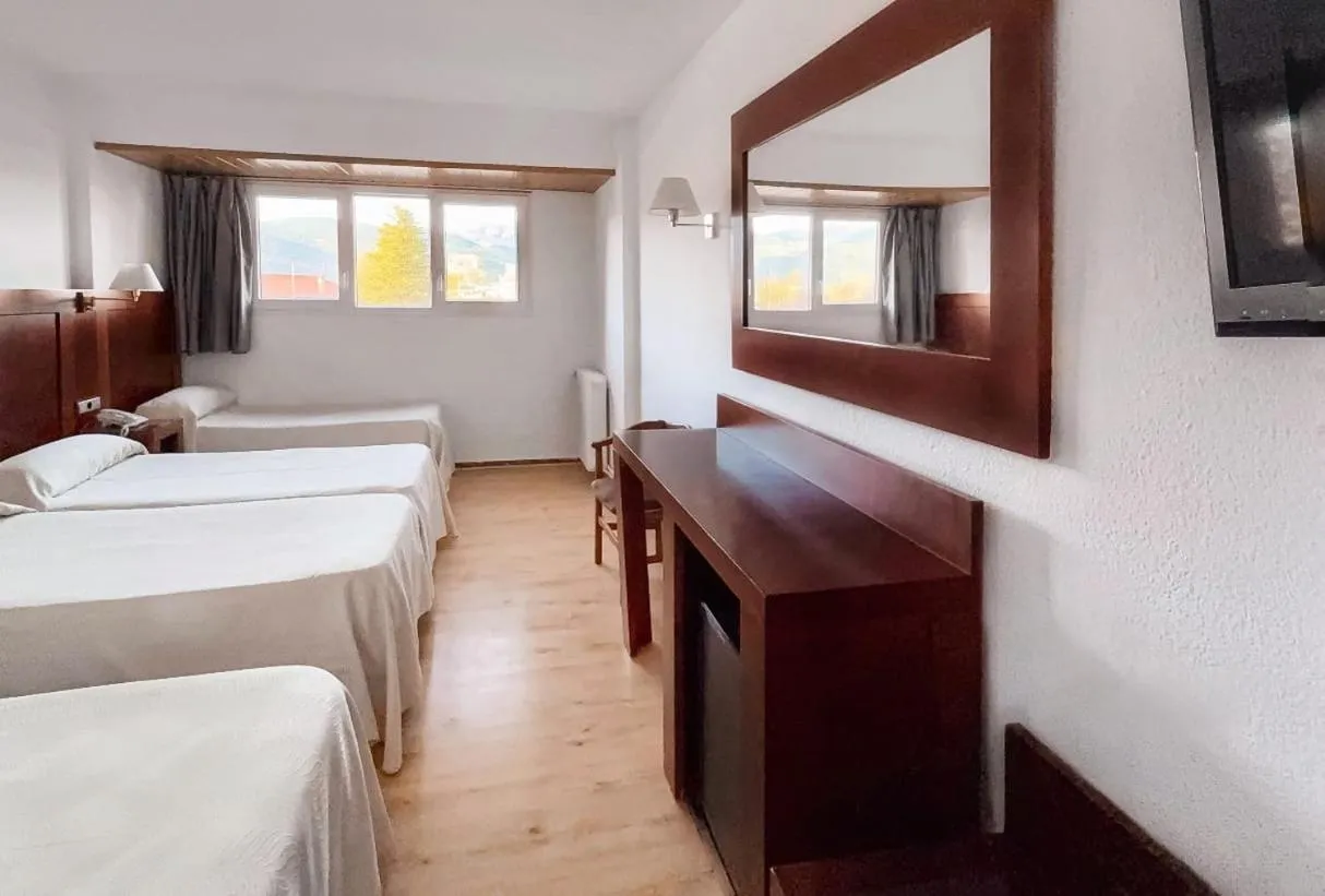 Bed in Puigcerda Park Hotel