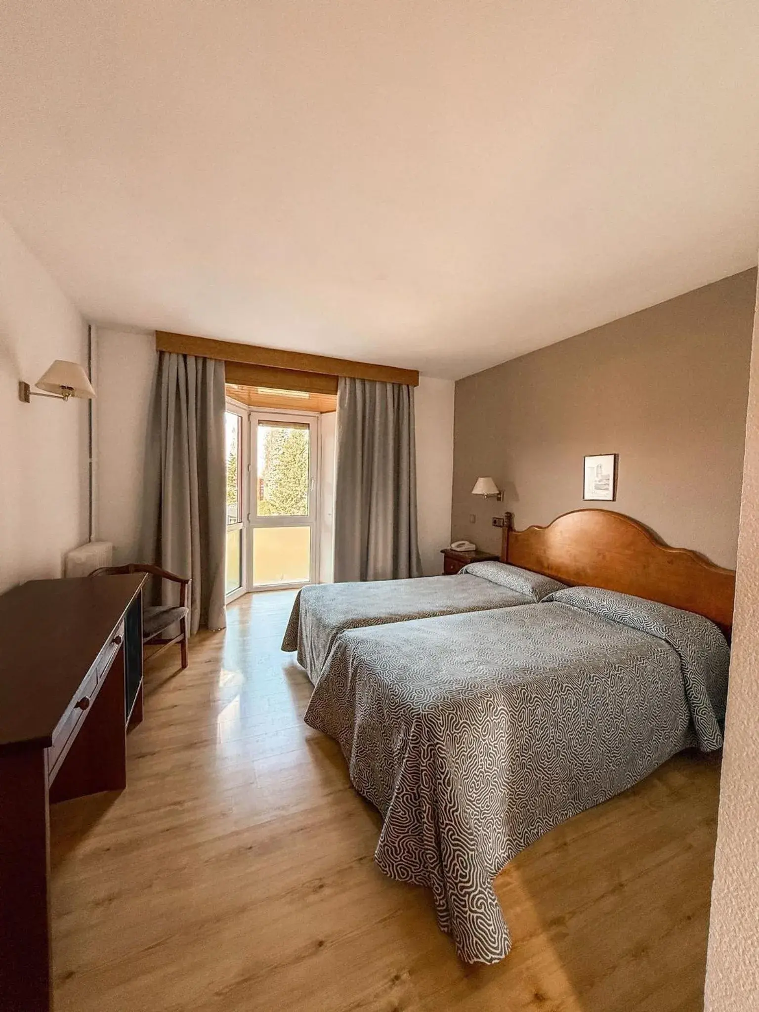 Bedroom, Bed in Puigcerda Park Hotel Bedroom, Bed in Puigcerda Park Hotel