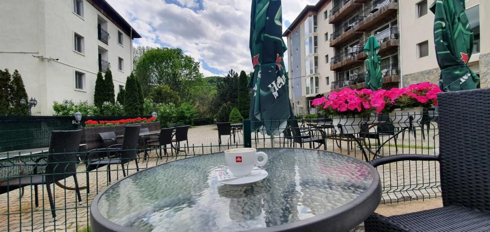 Patio in Hotel Monteoru