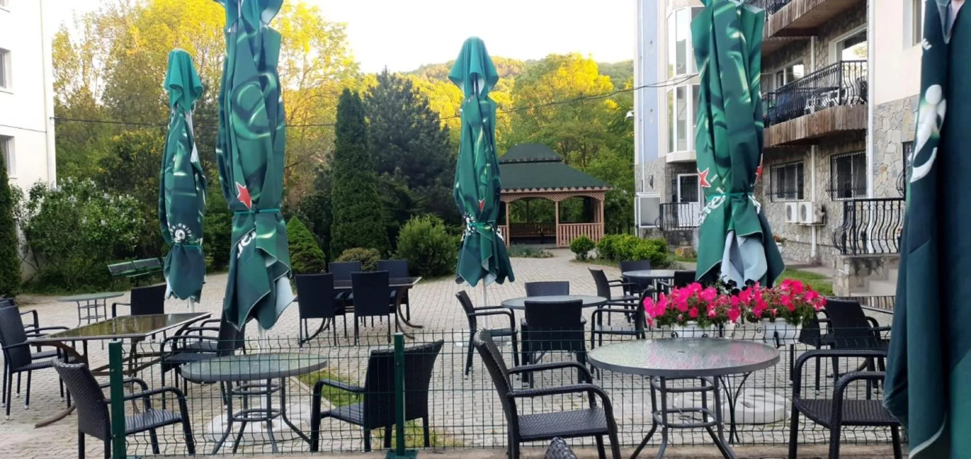 Patio in Hotel Monteoru