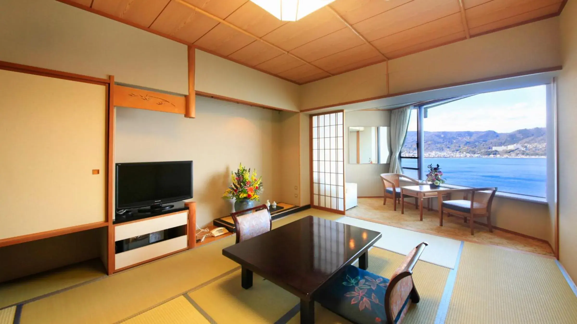 Japanese-Style Room in Hotel Sun Hatoya Japanese-Style Room in Hotel Sun Hatoya