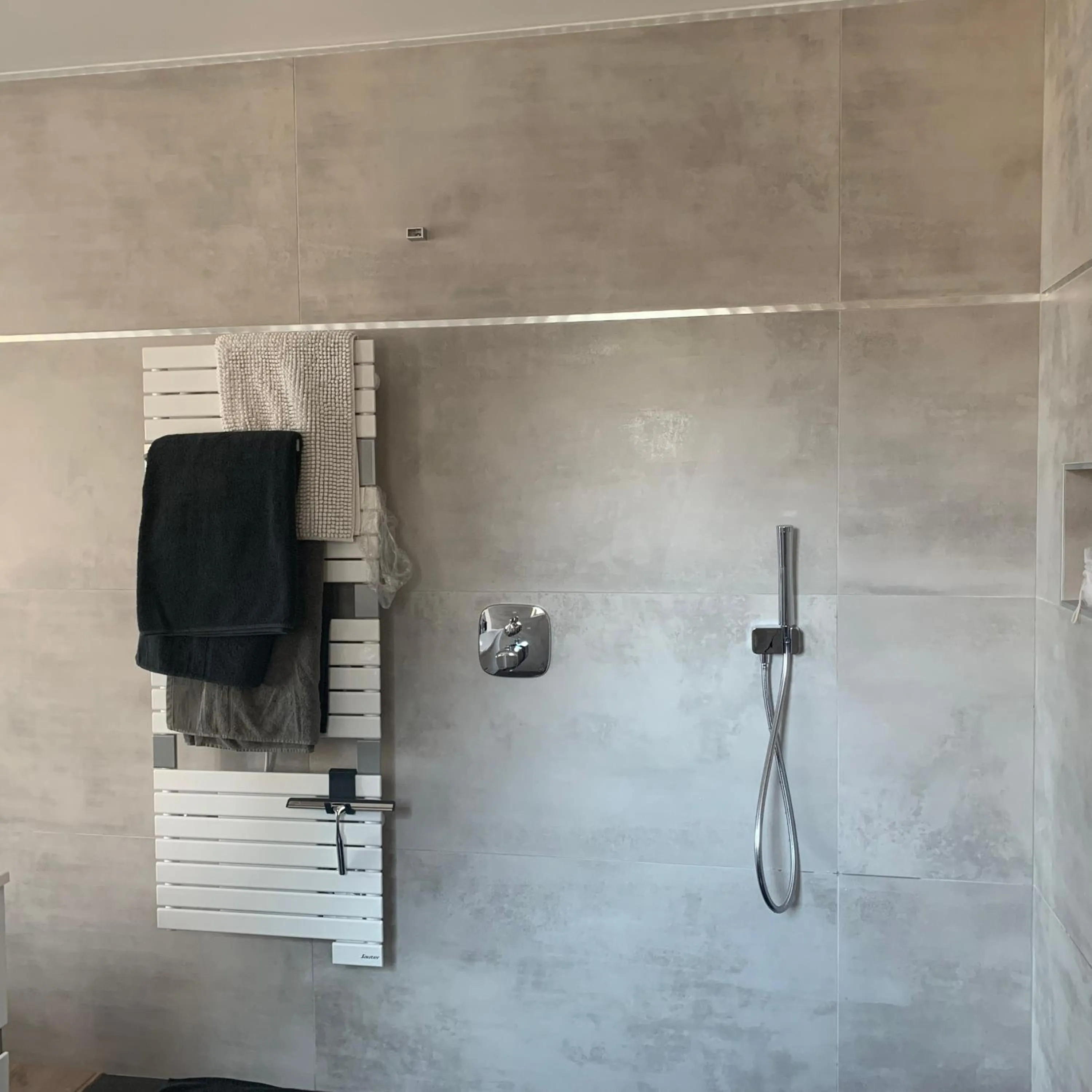 Shower in Chez Marc et Jeannick