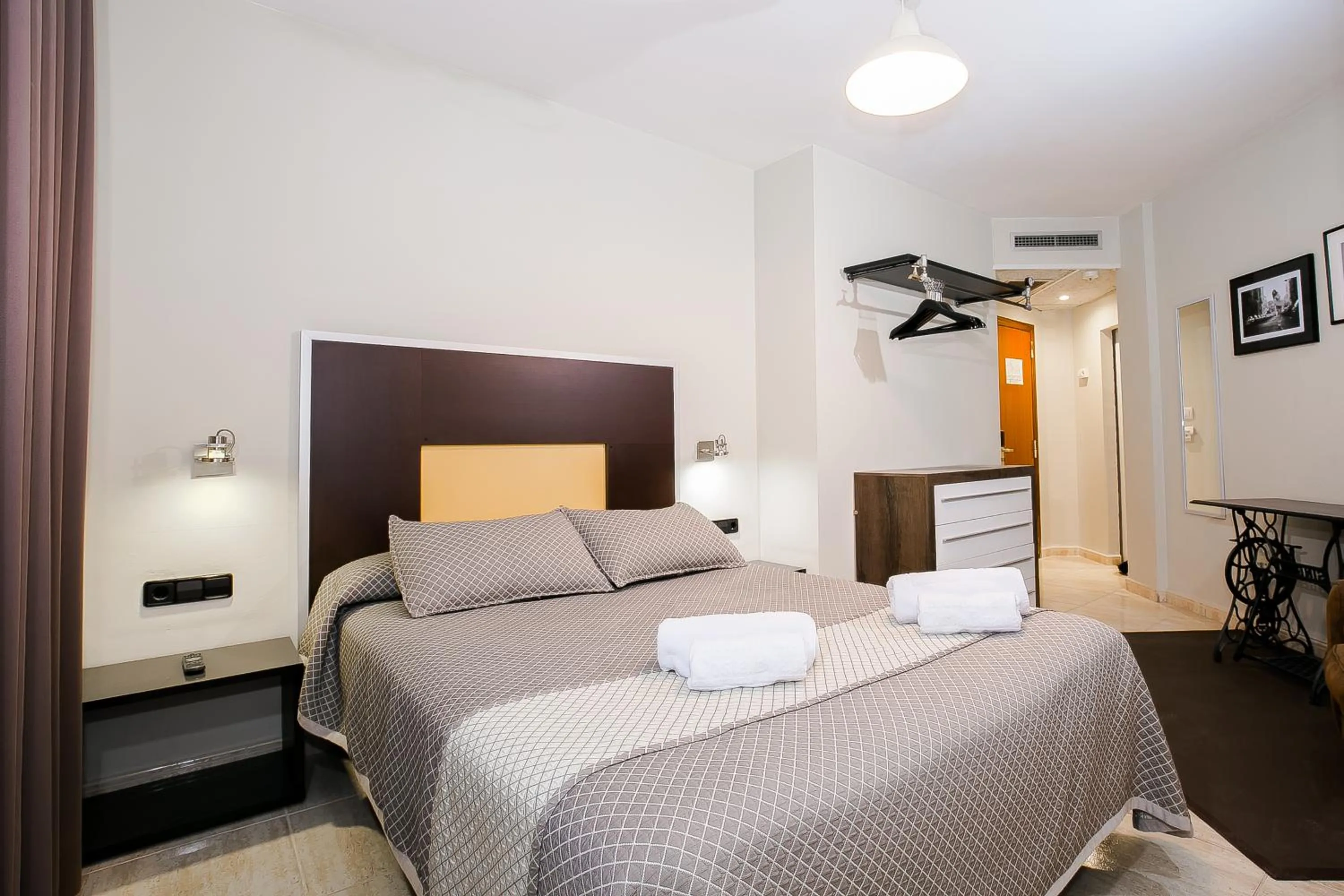 Photo of the whole room, Bed in Hotel Montmar