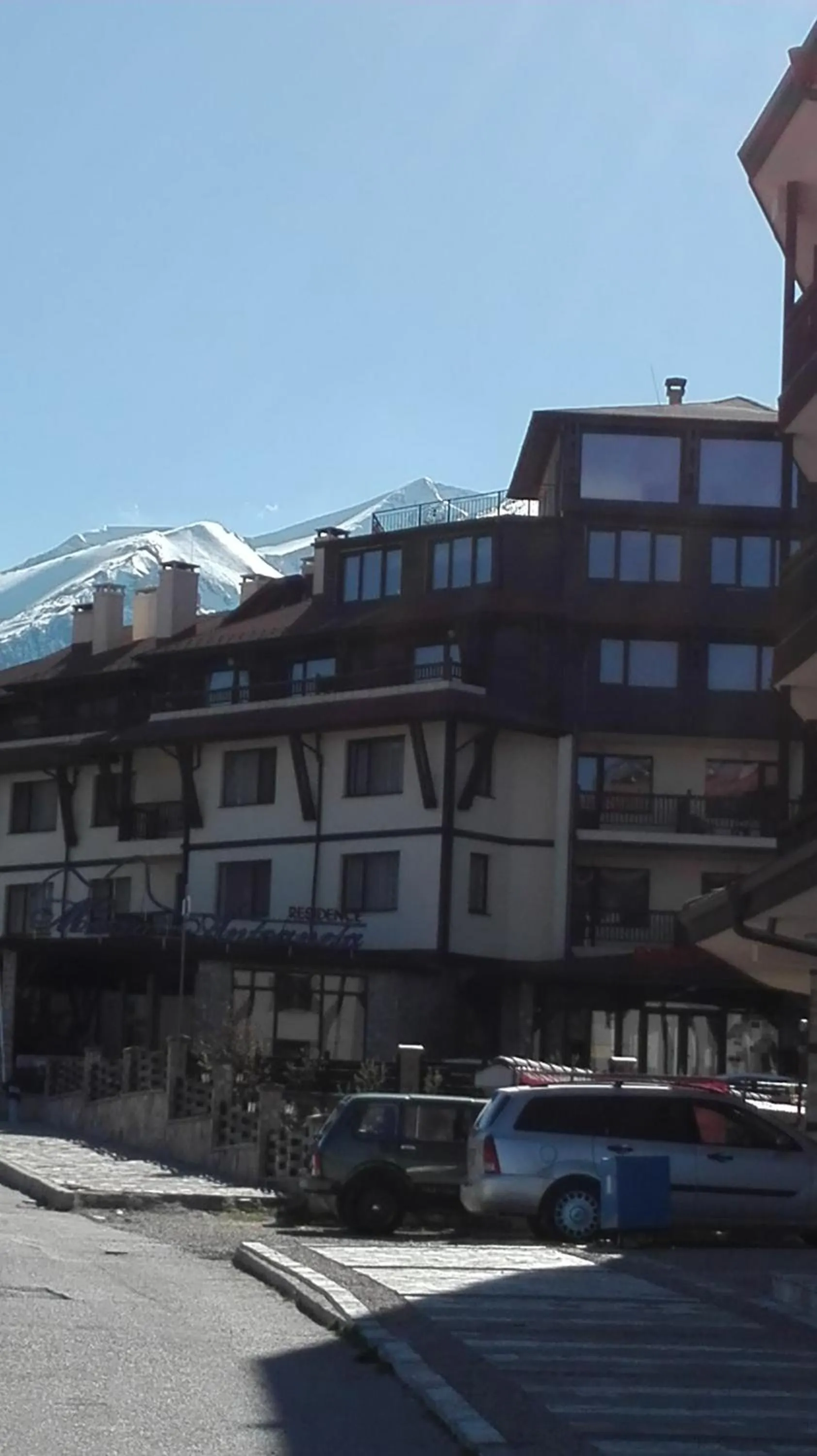 Property building in Mountain Top Mina