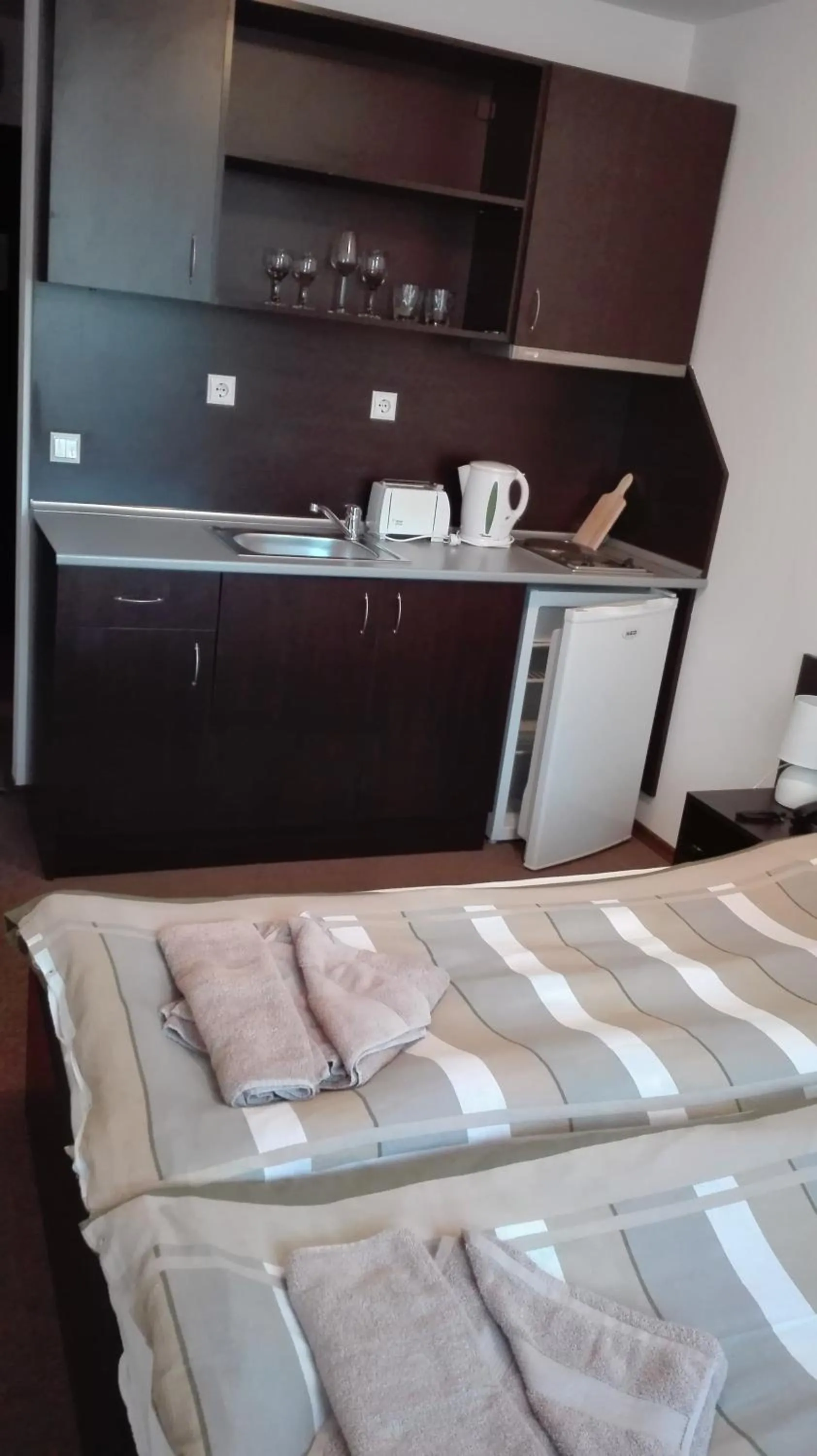 Coffee/tea facilities, Bed in Mountain Top Mina
