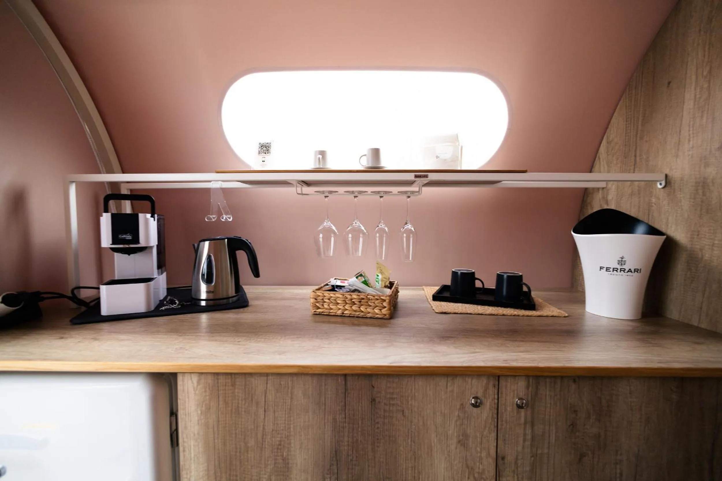 Coffee/tea facilities in Tenuta Danesi - Camere - Appartamenti - Bubble Room