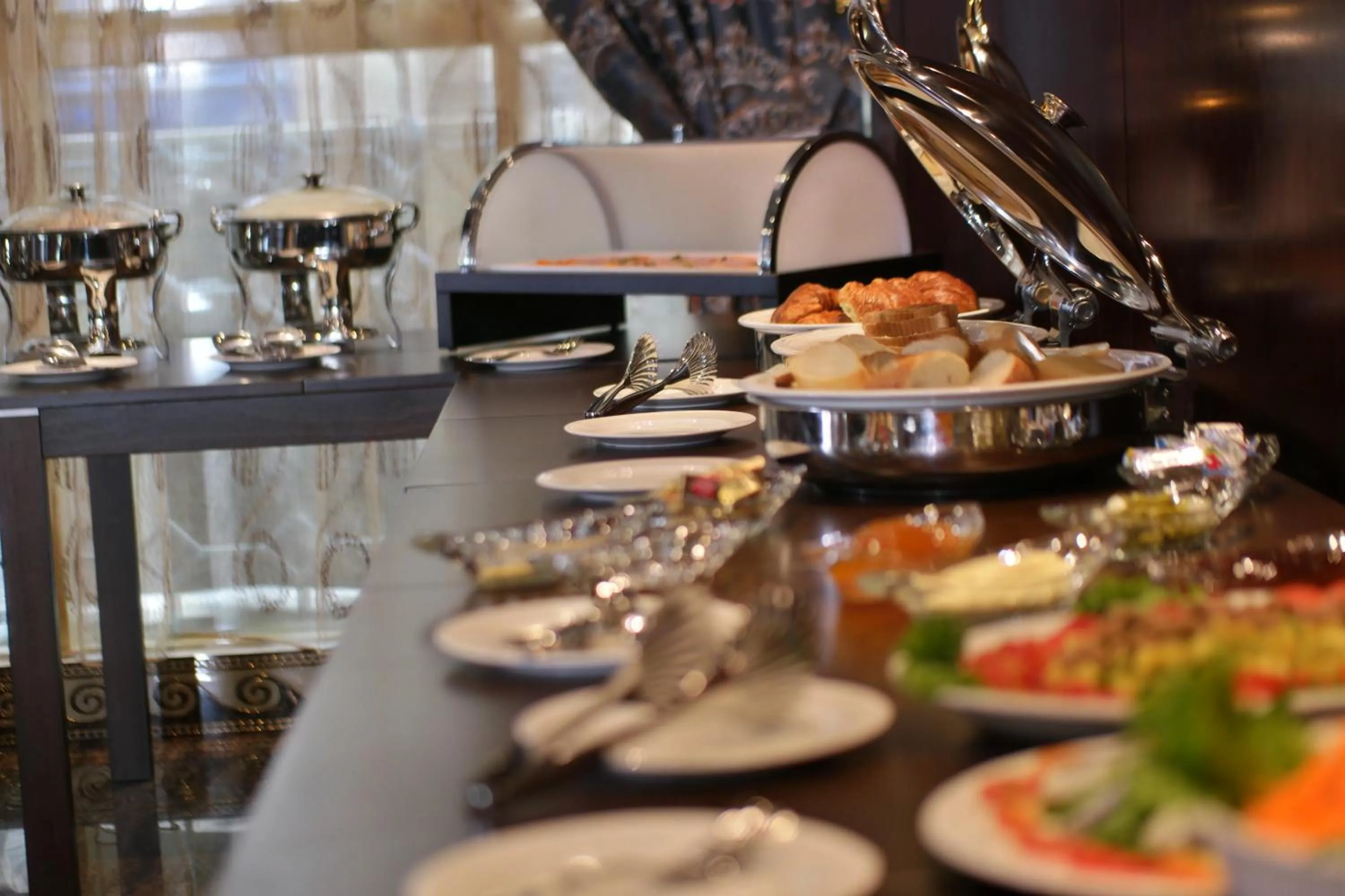 Restaurant/places to eat in Noubou International Hotel