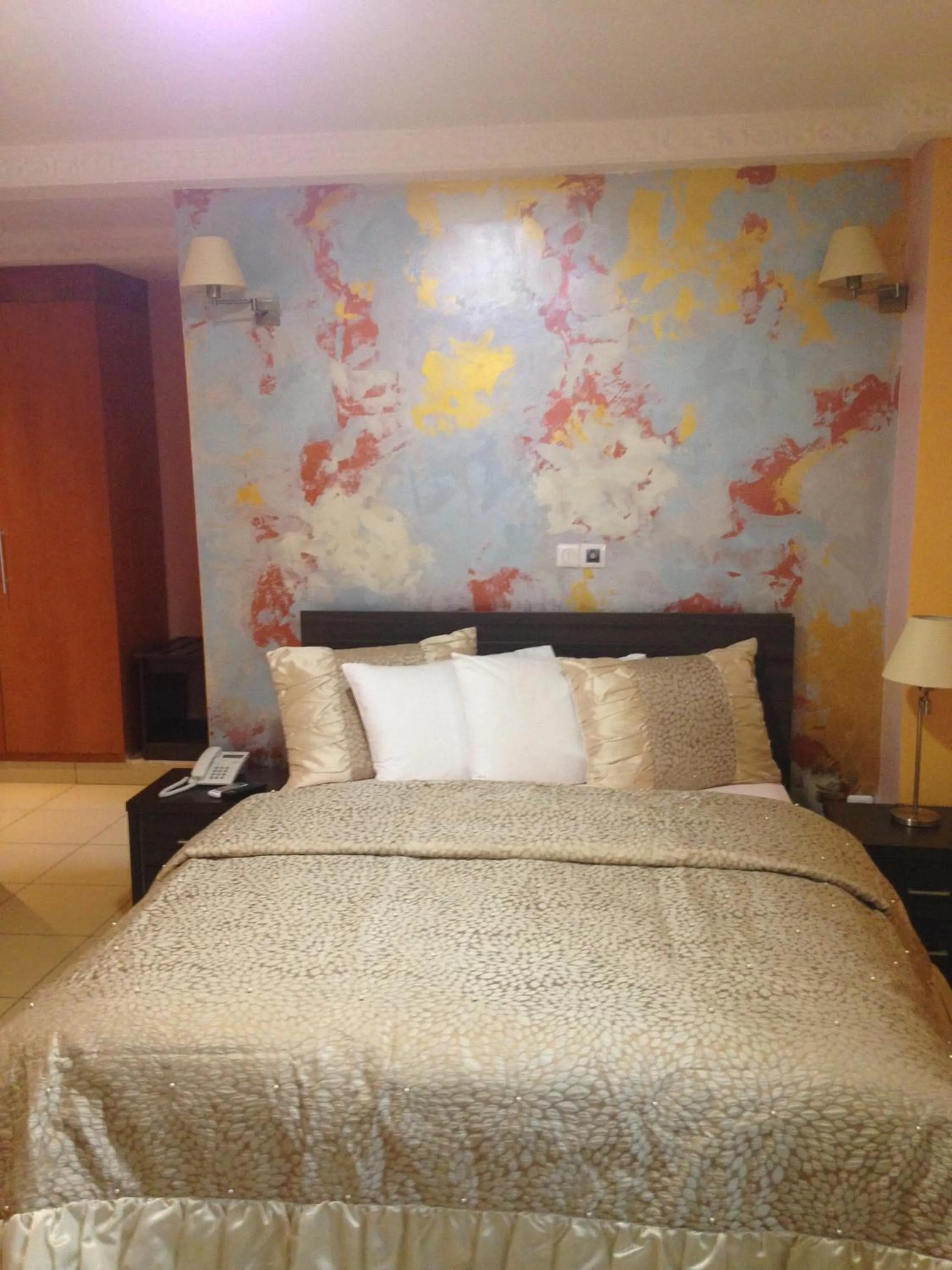 Bed in Noubou International Hotel