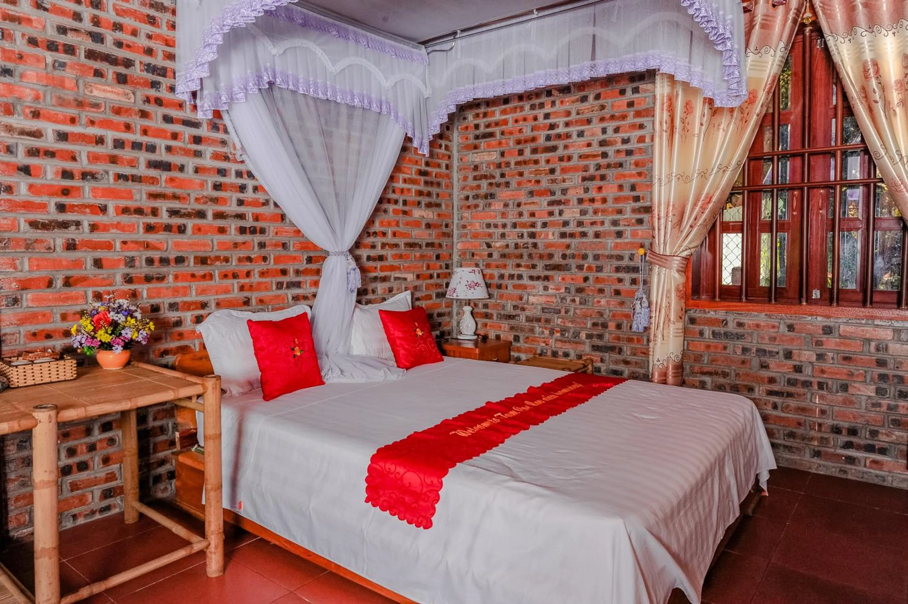 Bed in Tam Coc River View Homestay