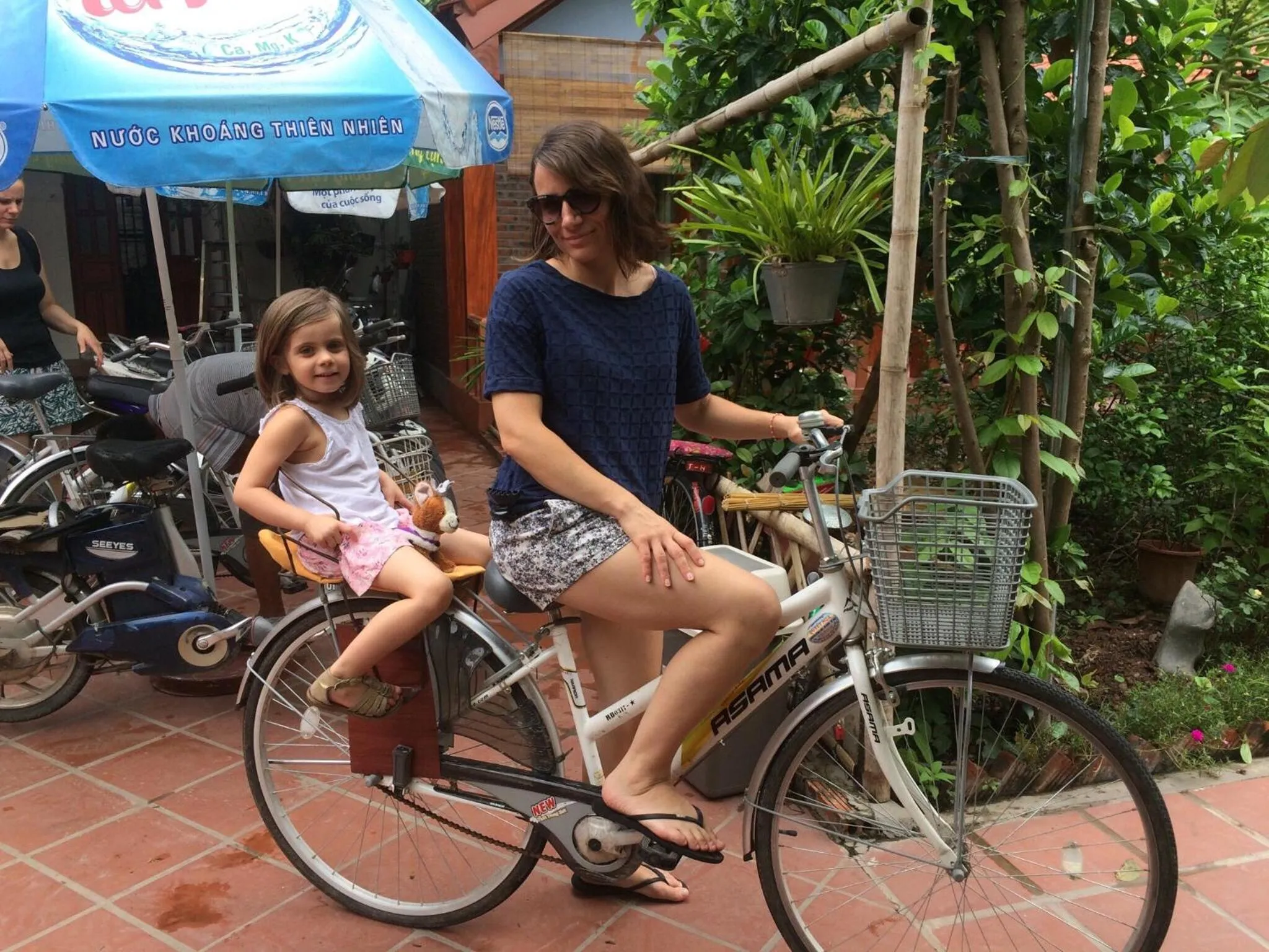 Staff in Tam Coc River View Homestay