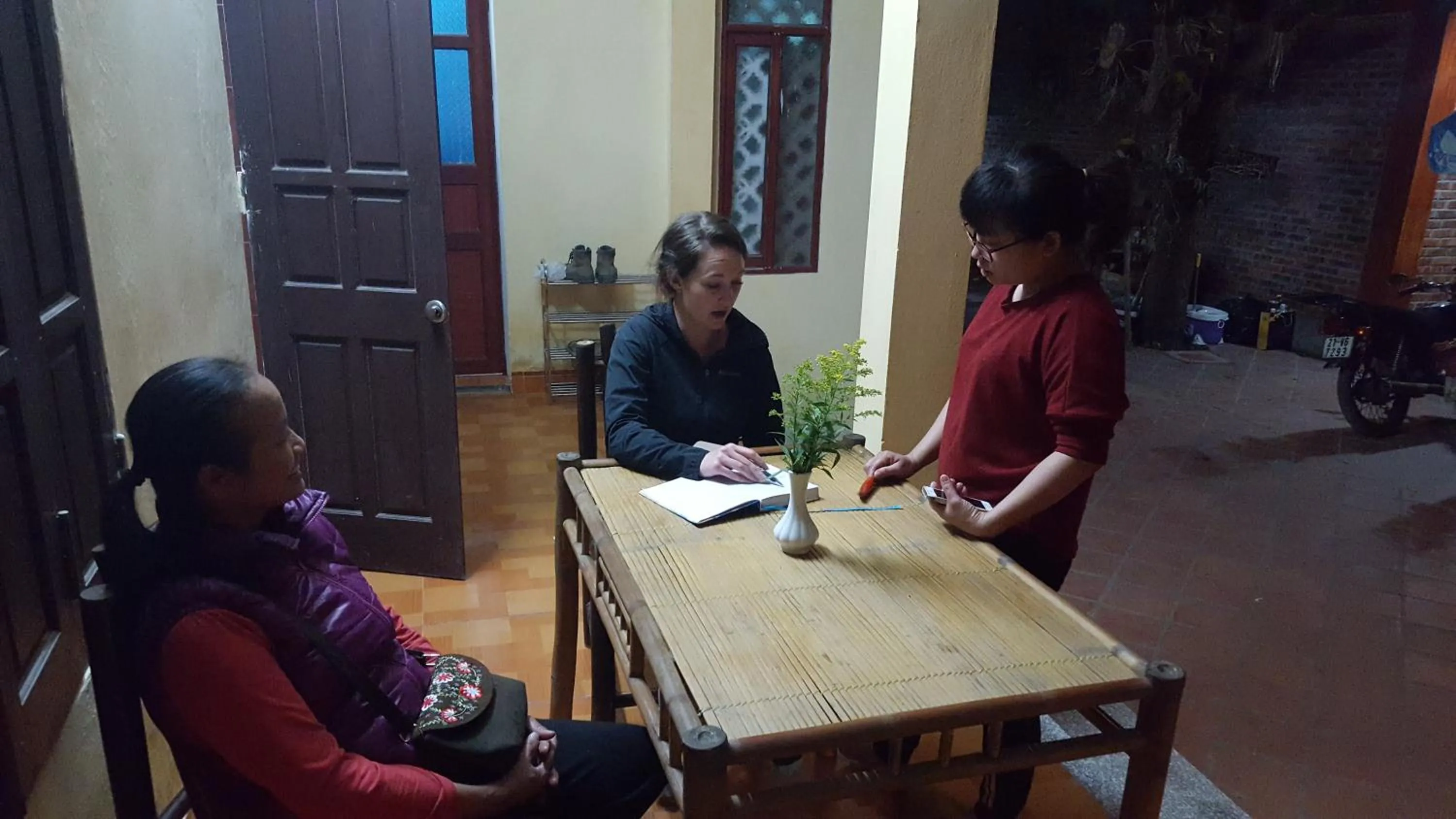 group of guests in Tam Coc River View Homestay