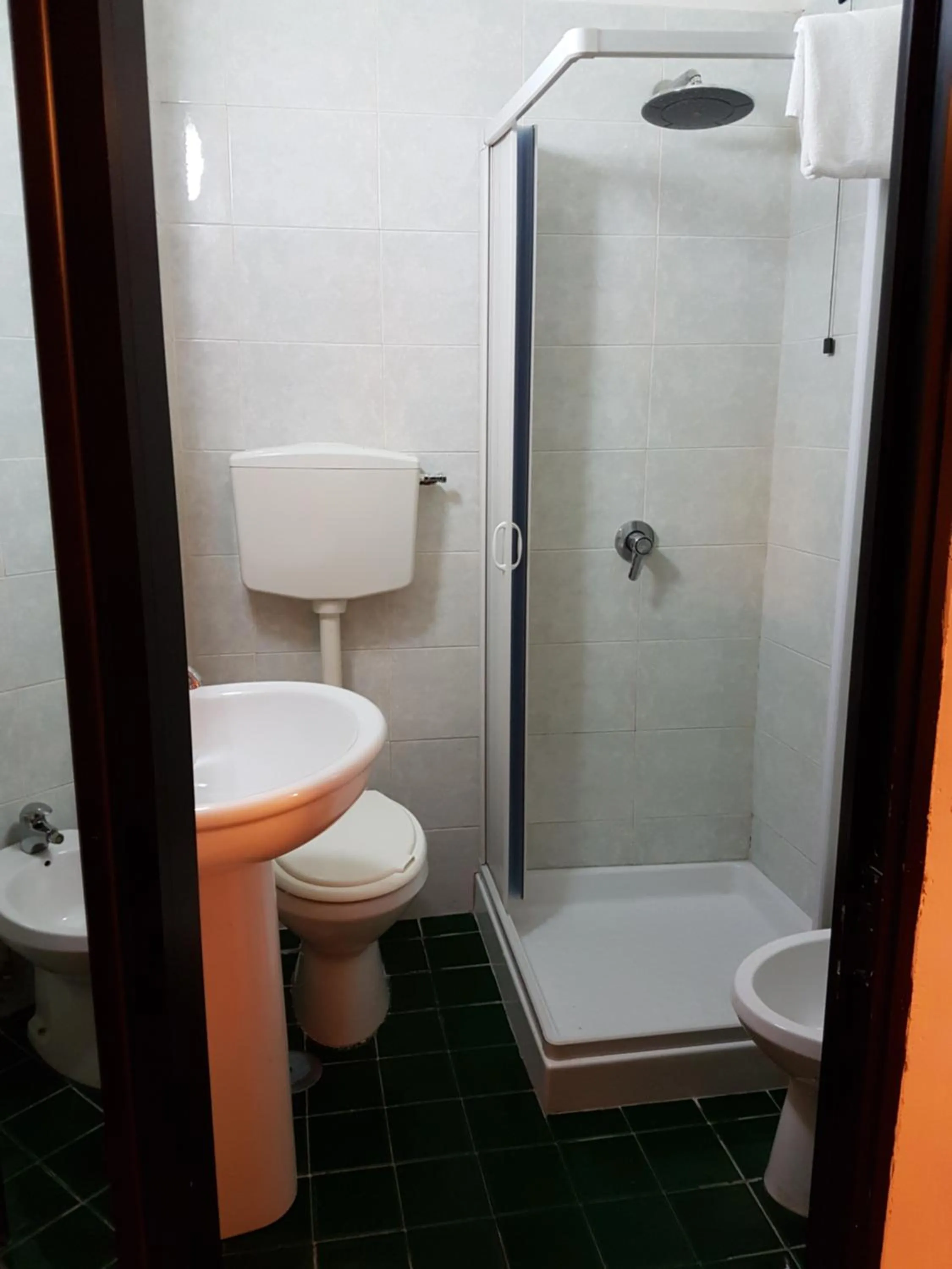 Bathroom in Hotel Primavera