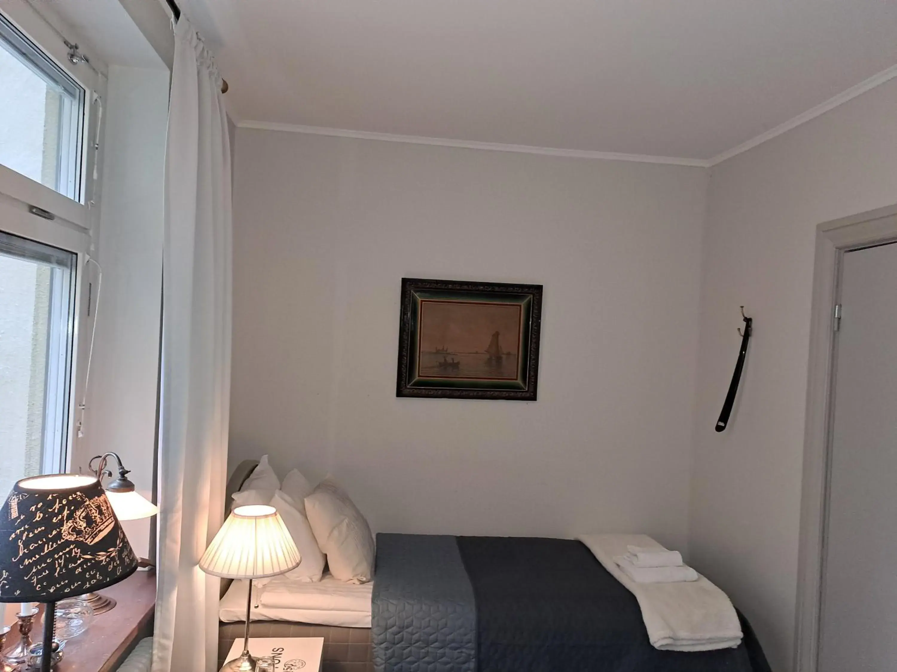 Twin Room - single occupancy in Strand Hotel Twin Room - single occupancy in Strand Hotel