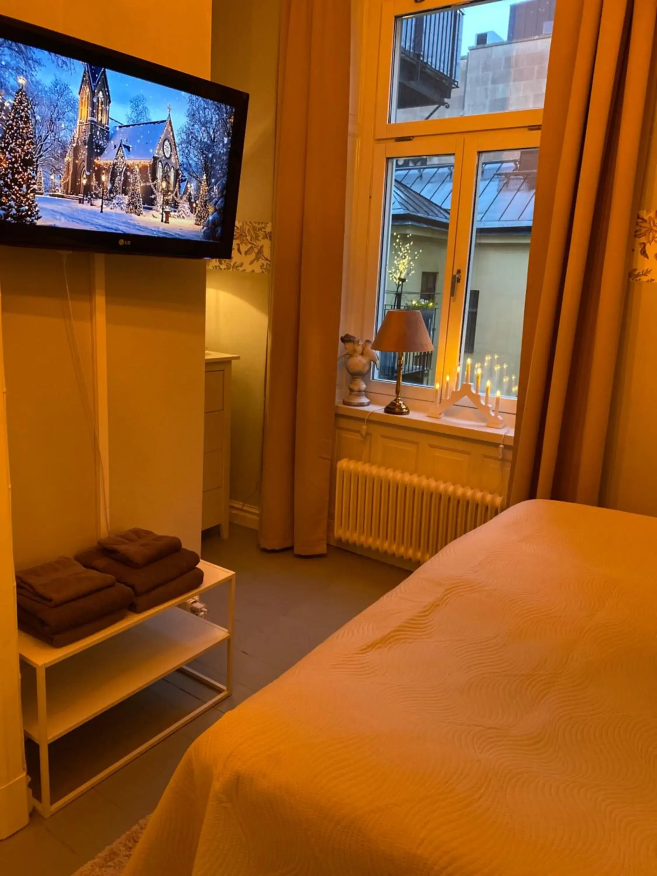 Small Double Room in Strand Hotel Small Double Room in Strand Hotel