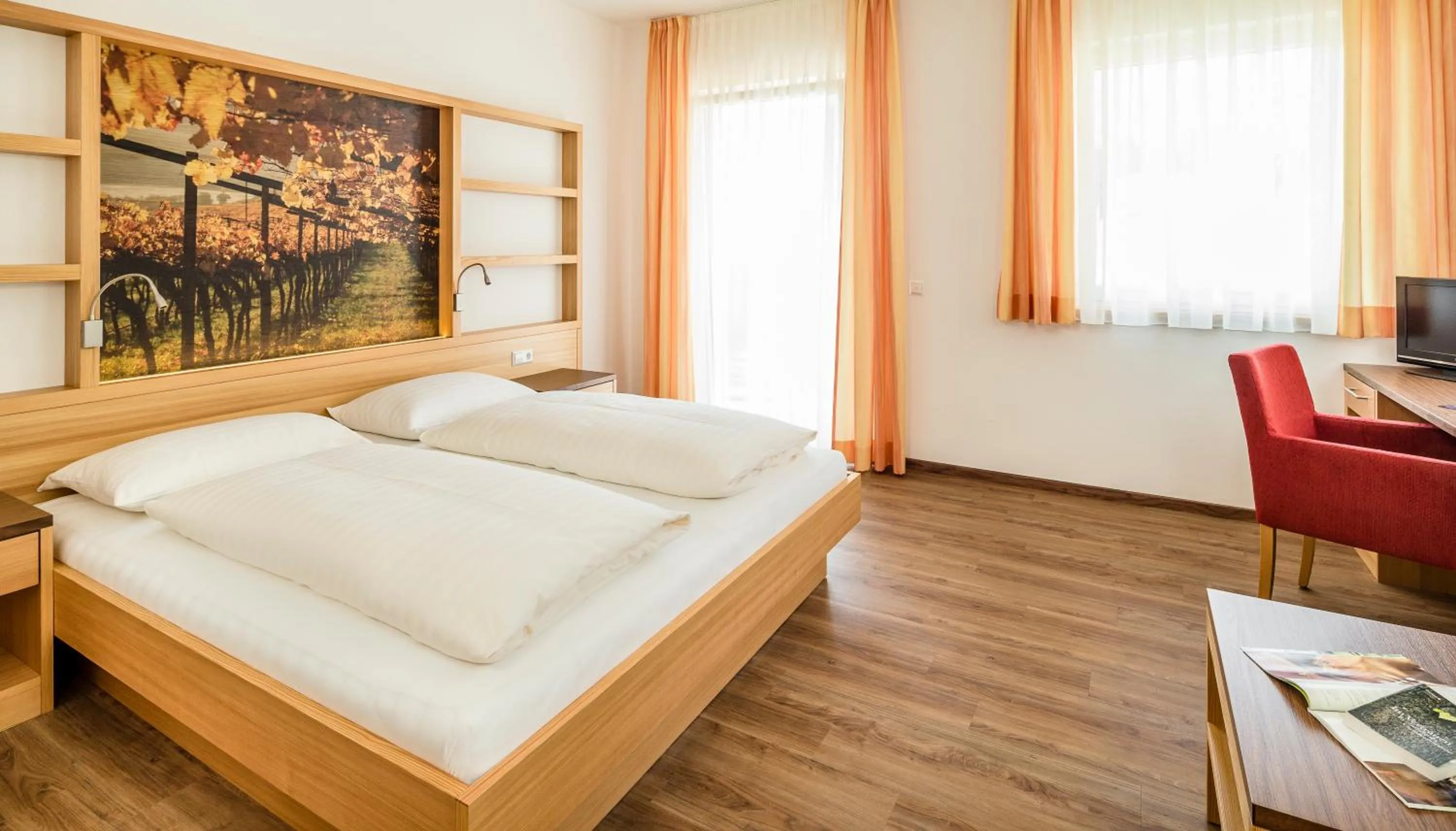 Photo of the whole room, Bed in Gasthof Hotel Terzer