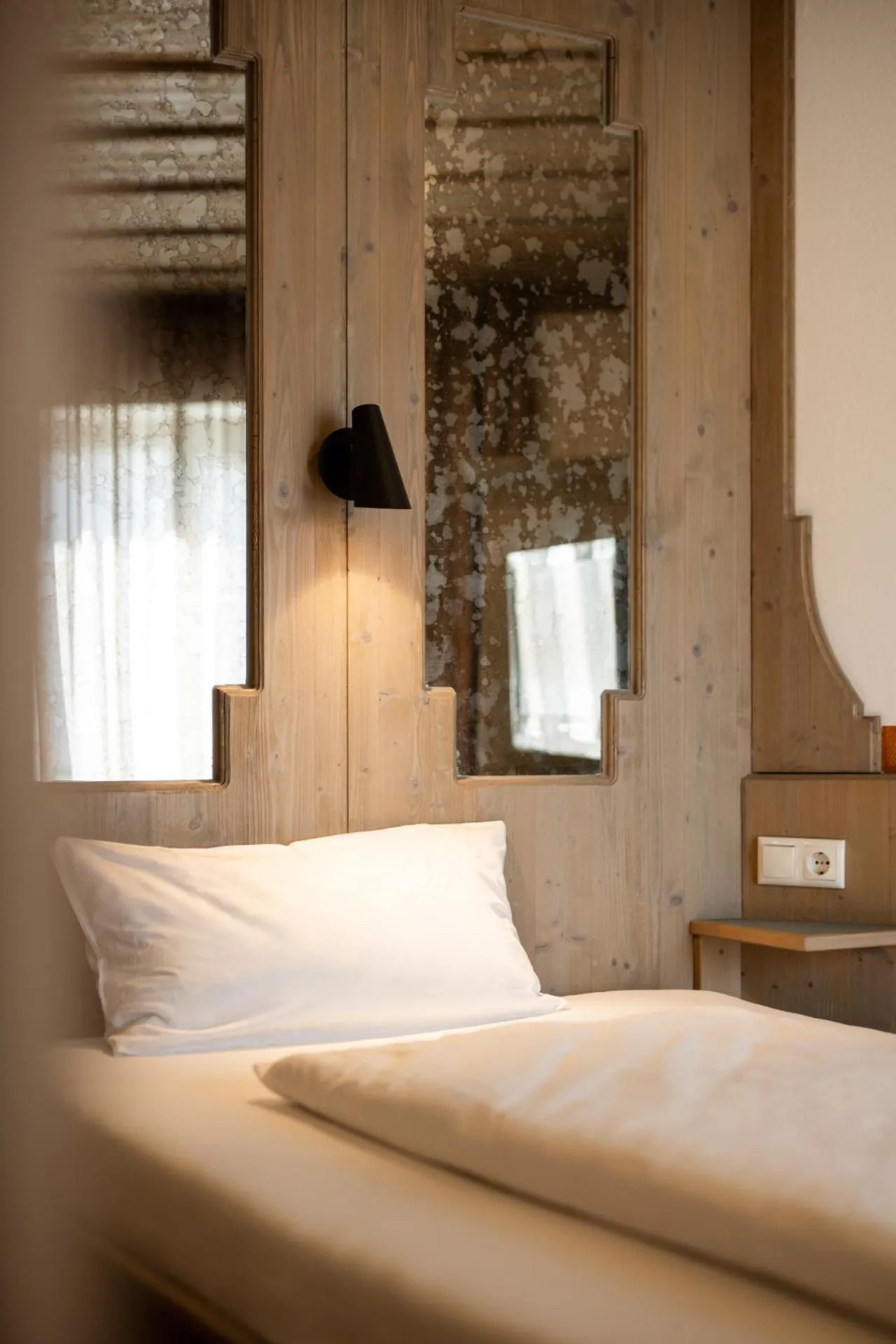 Photo of the whole room, Bed in Hotel Promenade Mein KaffeeHimmel